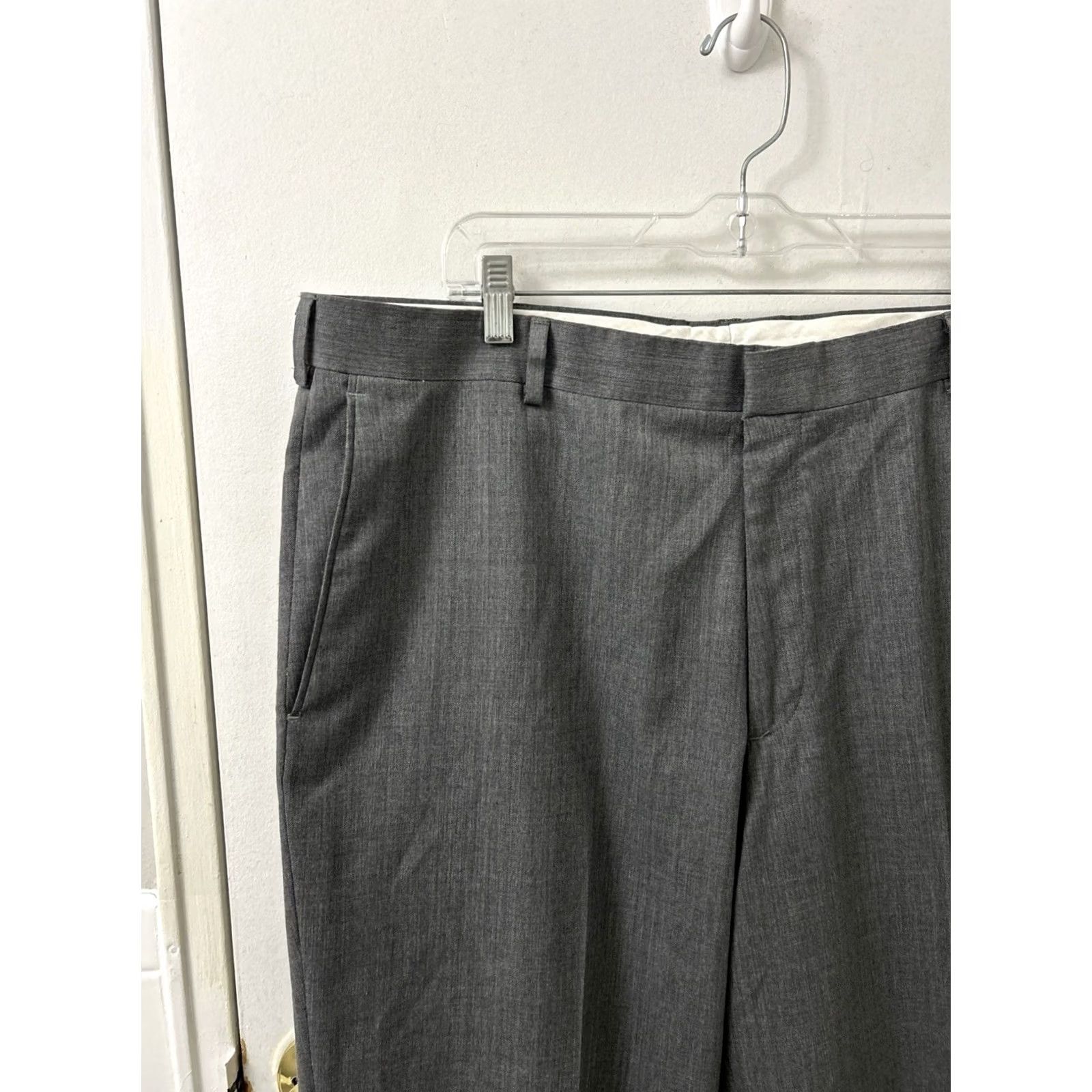 Dockers DOCKERS Dress Pants Mens 40x32 Gray Wool Blend Flat Front Relaxed Fit Dress Pants Mens 40 Gray Wool Blend Flat Front Zipper Button Pockets Size US 40 / EU 56 - 4 Thumbnail