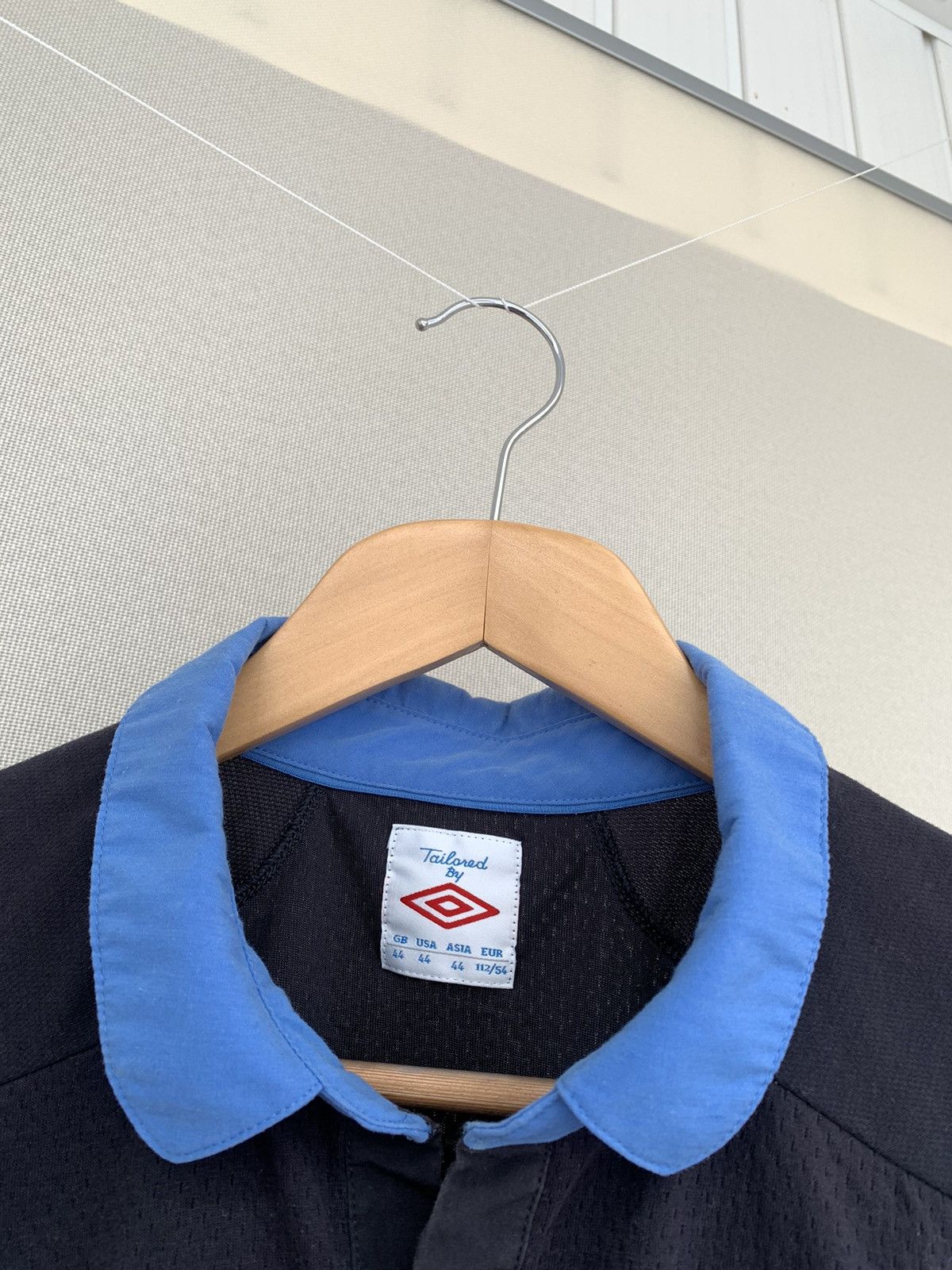 Umbro Umbro ENGLAND 2011-2012 Away Shirt Soccer Jersey Size L Size US L / EU 52-54 / 3 - 3 Thumbnail