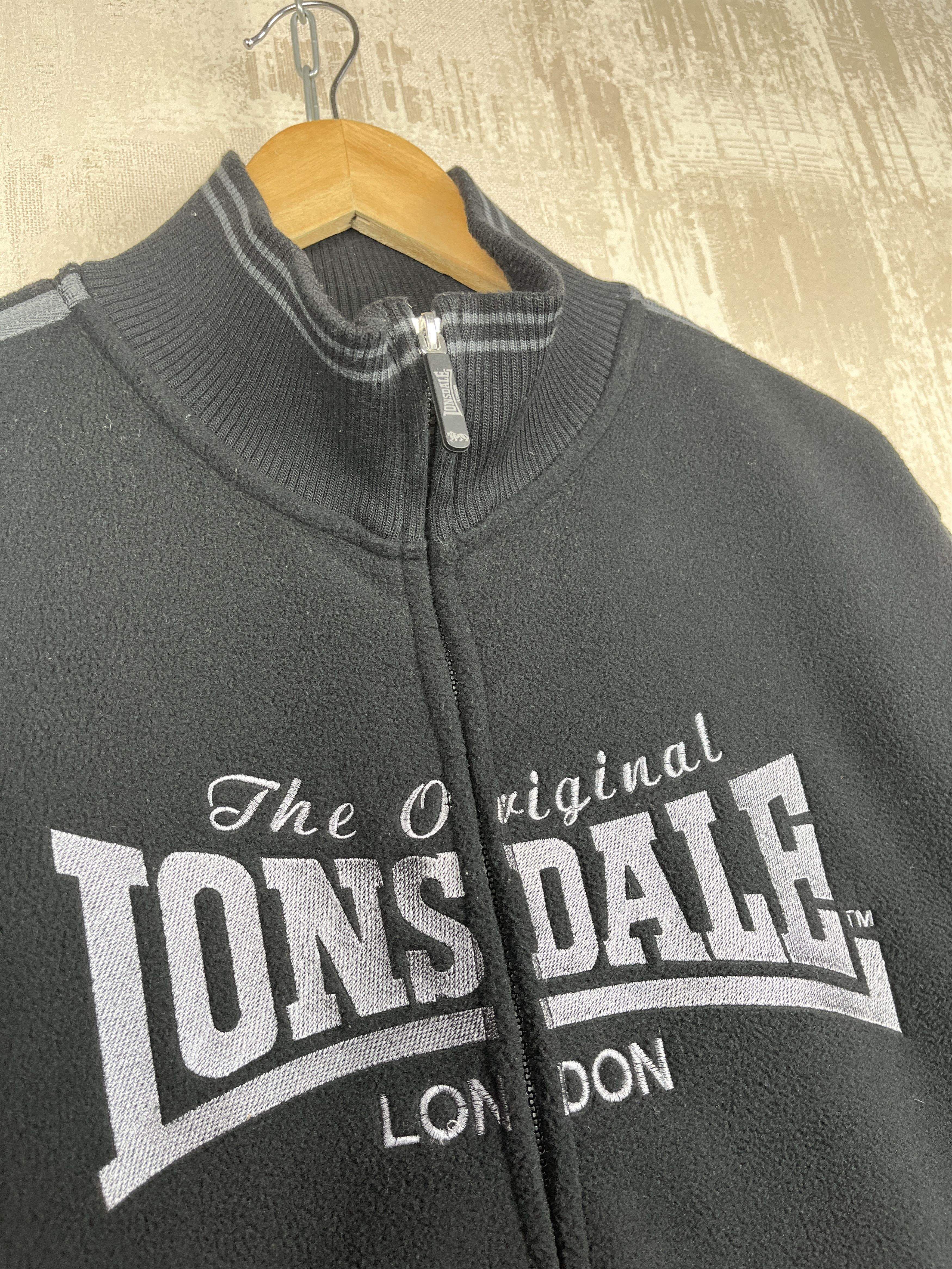 Lonsdale × Vintage Vintage Lonsdale 00s Big Logo Full Zip Fleece Jacket Size US L / EU 52-54 / 3 - 5 Thumbnail