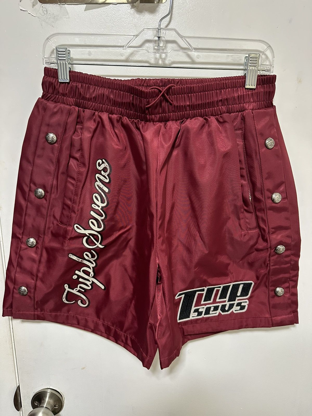 TRIPLE SEVENS Triple Sevens Red Nylon Button Shorts Size US 28 / EU 44 - 1 Thumbnail