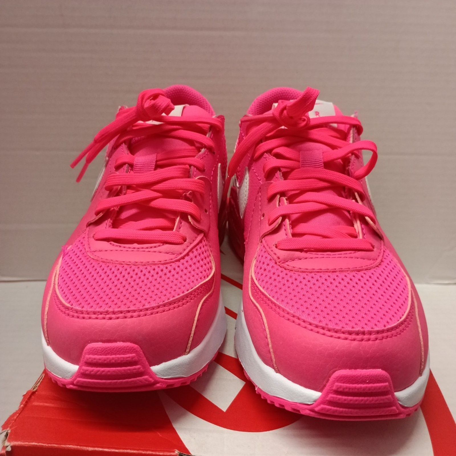 Nike Air Max Women's Running Shoes Size Hyper Pink White