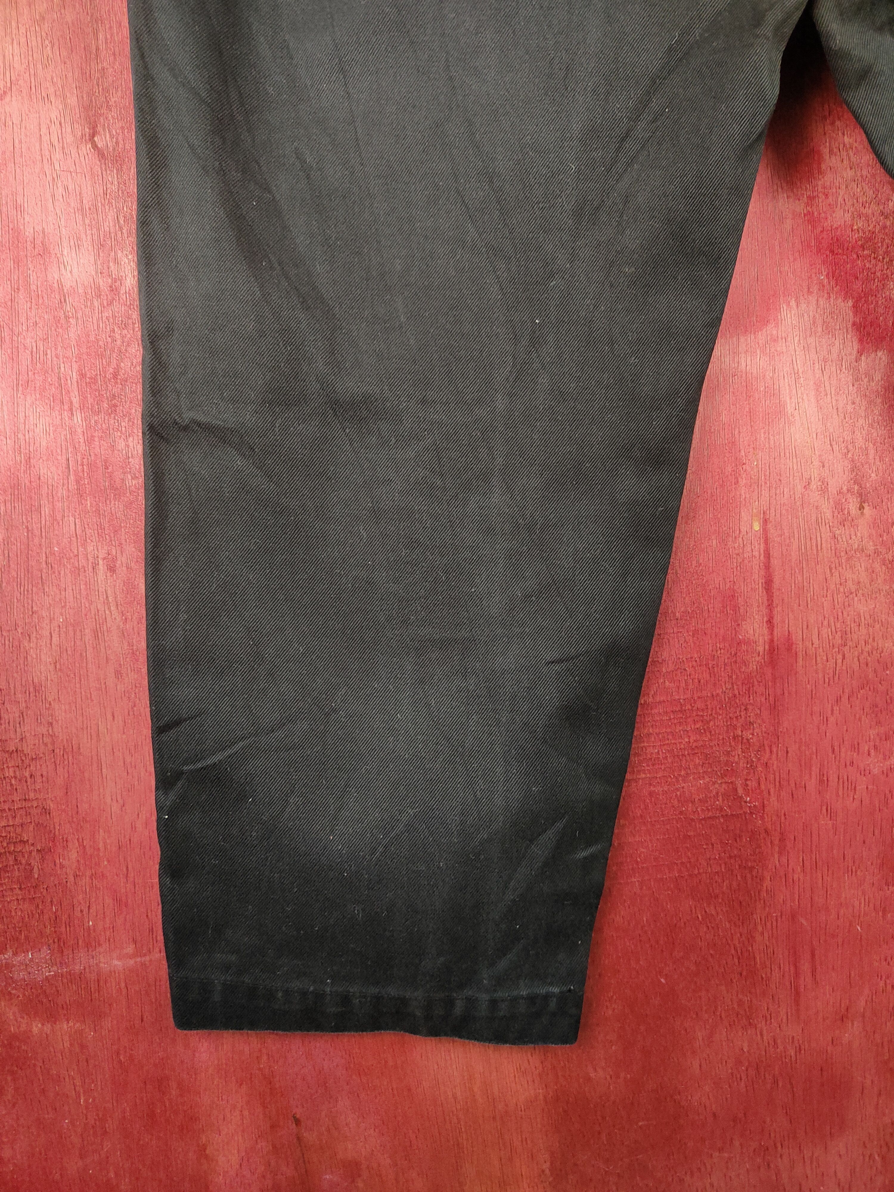 Undercover × Uniqlo UNDERCOVER x UNIQLO Black Baggy Trousers Pants N#S013 Size US 34 / EU 50 - 9 Thumbnail