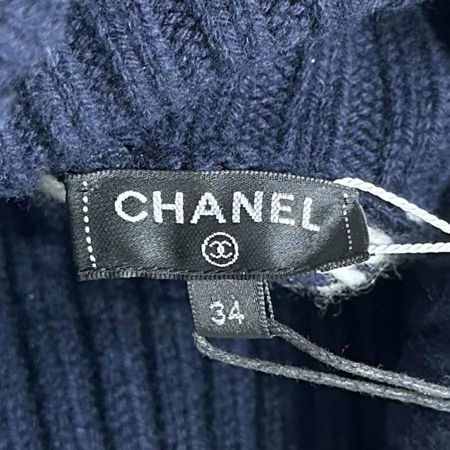 Chanel Chanel Burger Series blue white knit sweater 34 Size XS / US 0-2 / IT 36-38 - 6 Thumbnail