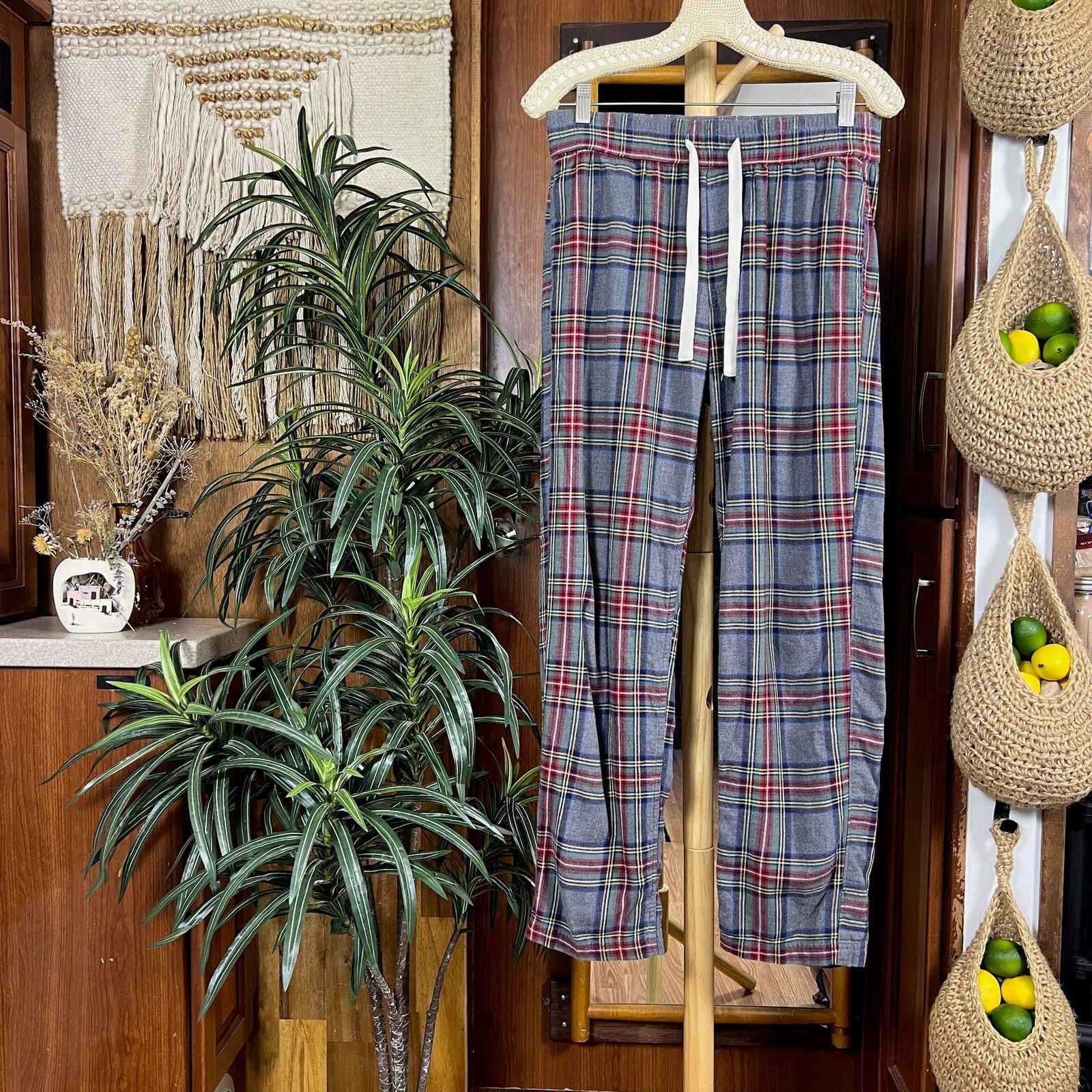 Abercrombie & Fitch Plaid Flannel Lounge Pants XS | Y2K Abercrombie Cozy Classic Size 28" / US 6 / IT 42 - 1 Thumbnail