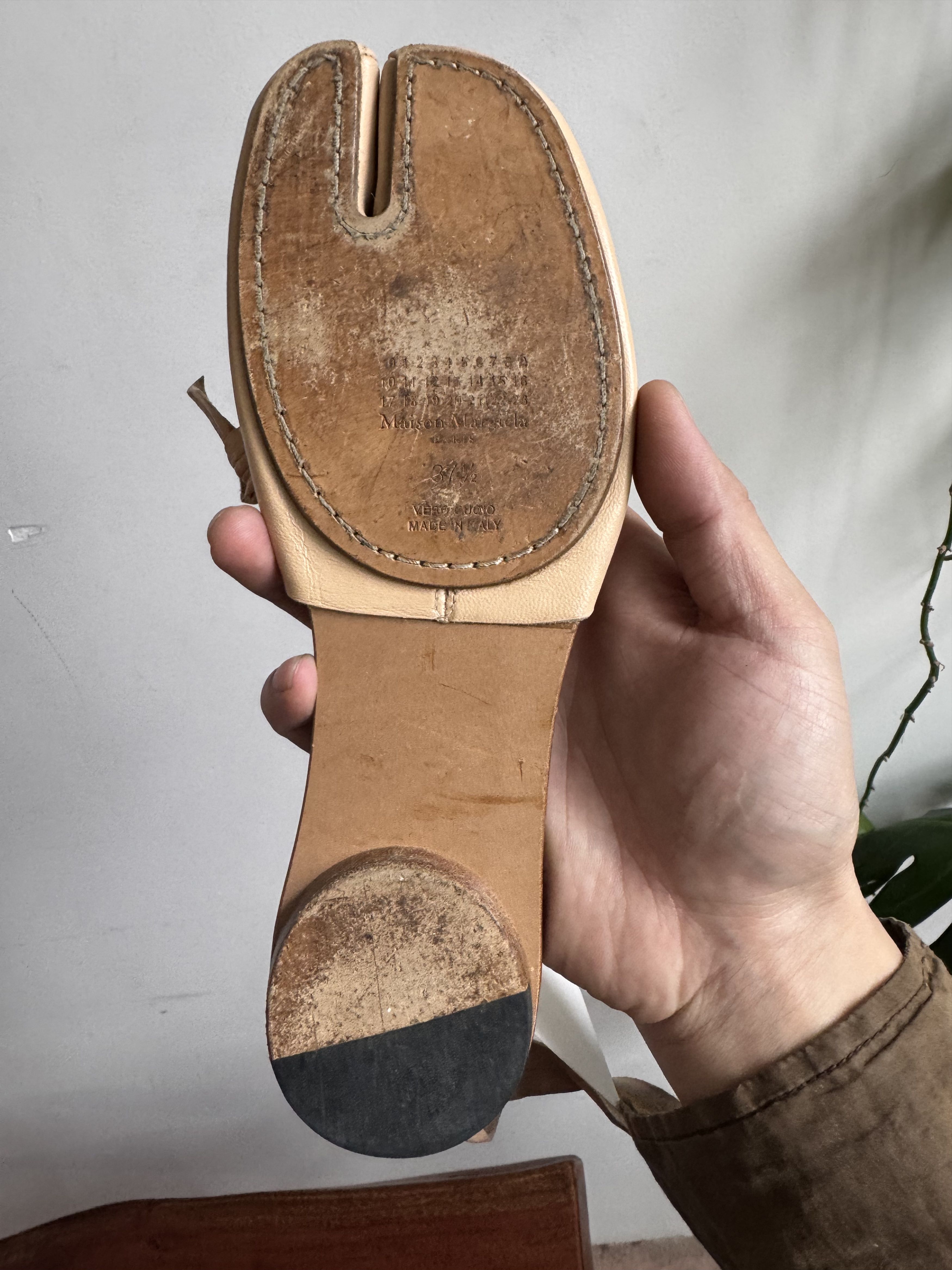 Maison Margiela Masion Margiela Leather Tabi Strap Ballet Flats Size 37.5 Size US 7.5 / IT 37.5 - 8 Thumbnail