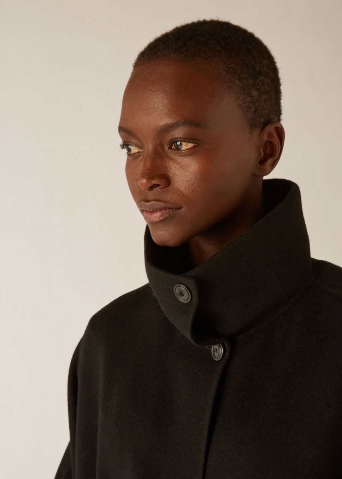 Loro Piana o1srvl11e0824 Size: OS / Denice Cashmere Cape in Black Size ONE SIZE - 4 Thumbnail