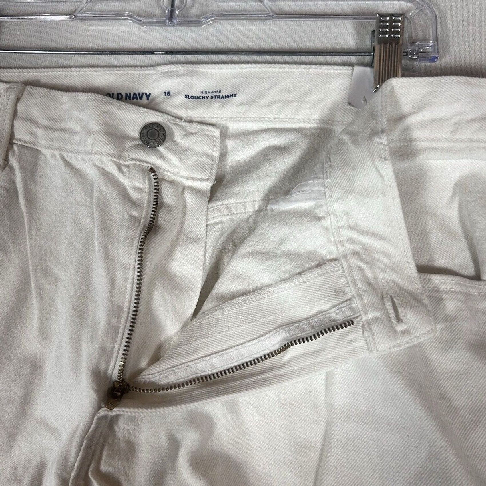 Old Navy Old Navy White High Rise Slouchy Straight Jeans Womens 16 Cropped NWT Jeans Size 38" / US 16 / IT 52 - 5 Thumbnail