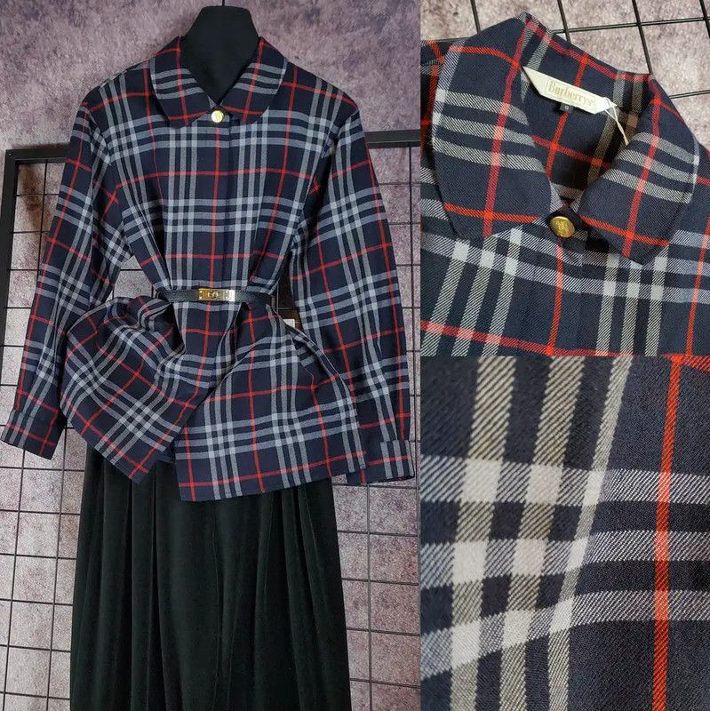 Burberry Burberry Navy Wool Check Cropped Shirt Size M / US 6-8 / IT 42-44 - 1 Thumbnail