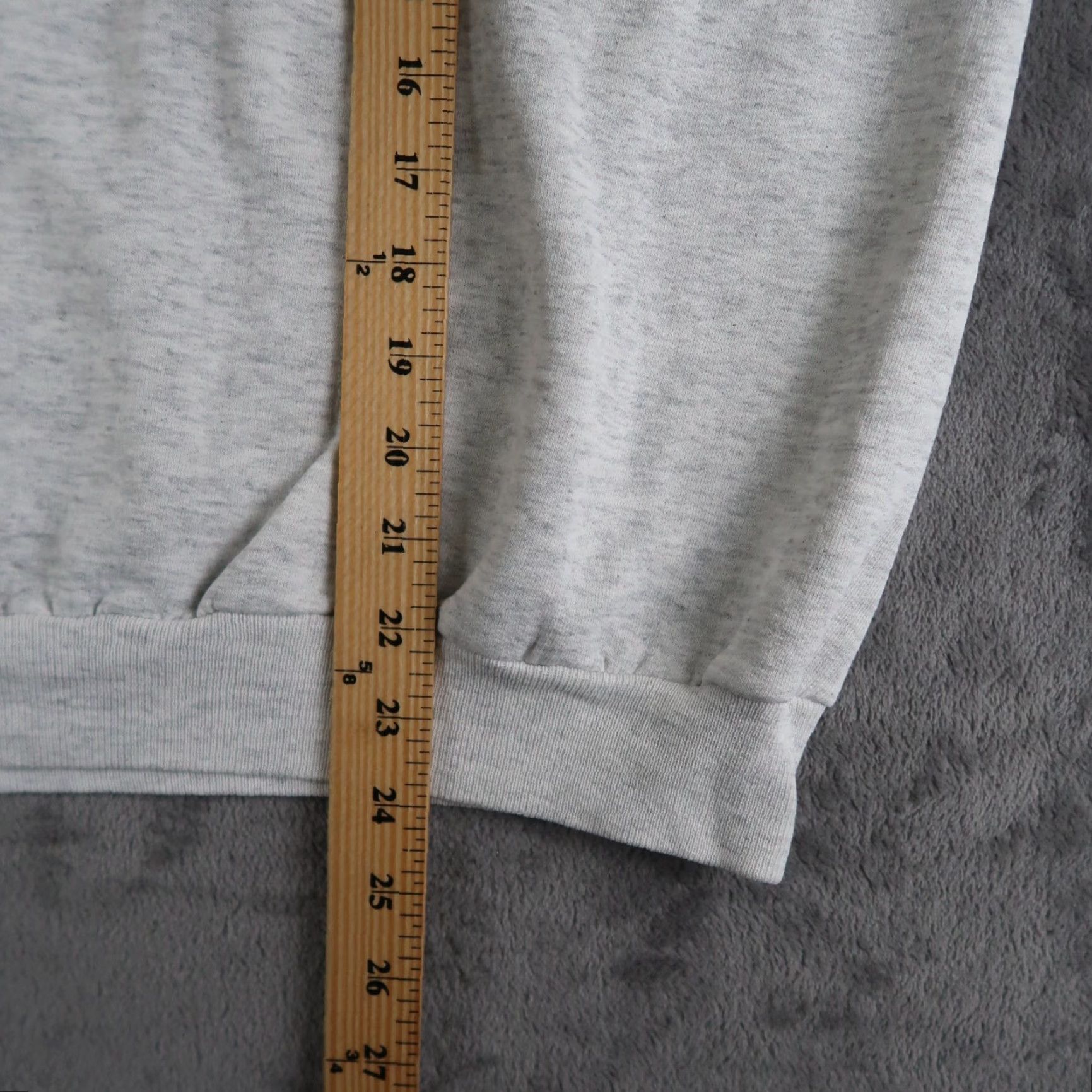 Hanes VINTAGE Hanes 90s Papas And Beer Sweatshirt Pullover Crewneck Adult Large Gray Graphic Print Mens Size US L / EU 52-54 / 3 - 5 Thumbnail