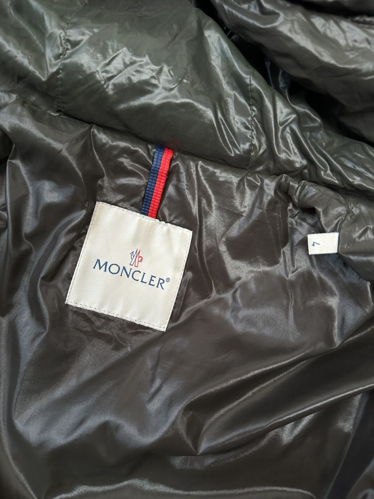 Moncler Vintage MONCLER Pleated Wrinkle Down Jackets Women’s Size 4 Size M / US 6-8 / IT 42-44 - 11 Thumbnail