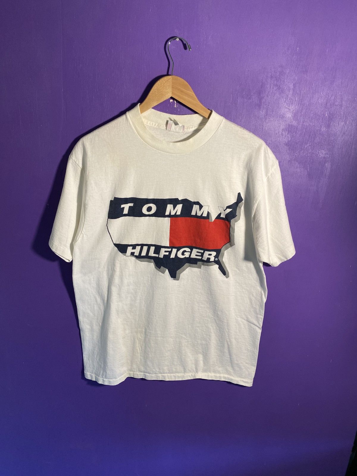 Tommy Hilfiger Vintage 90s Tommy Hilfiger USA t-shirt Size US L / EU 52-54 / 3 - 1 Thumbnail