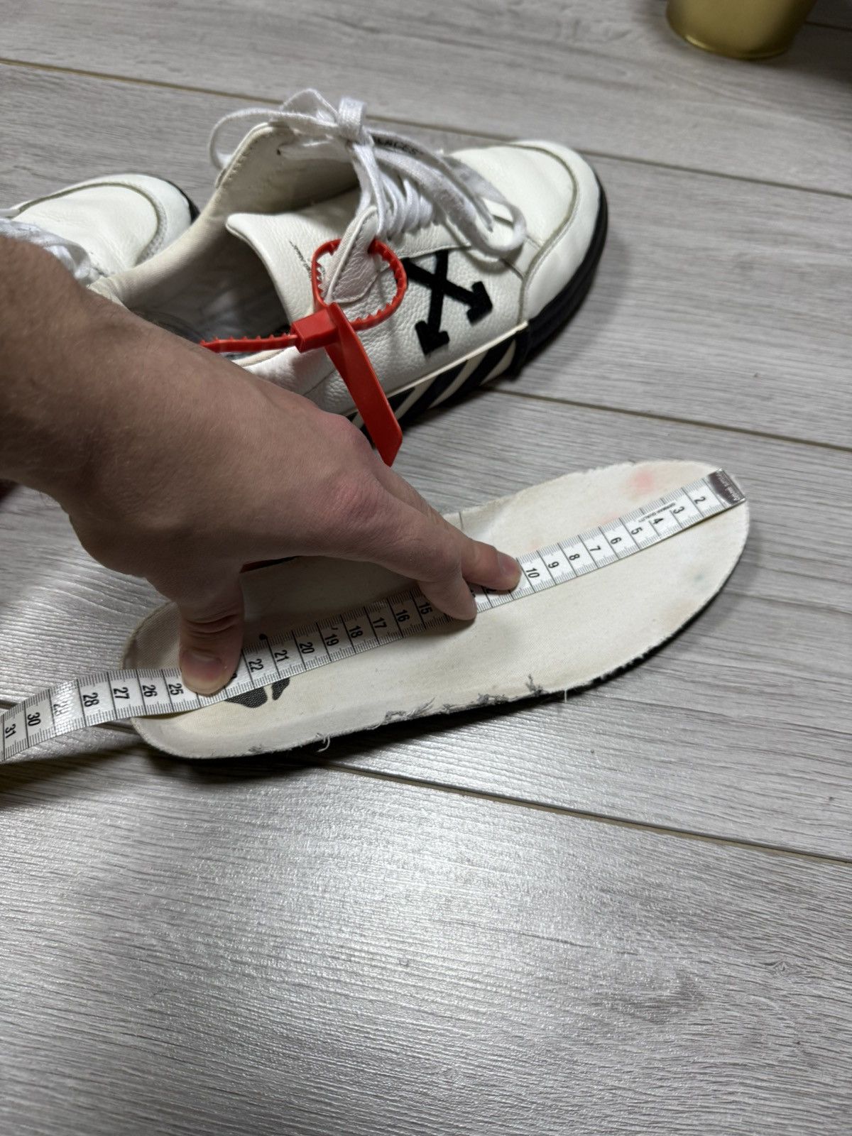 Off-White Off-White leather vulcanized arrows tape sneakers Size US 8.5 / EU 41-42 - 14 Thumbnail