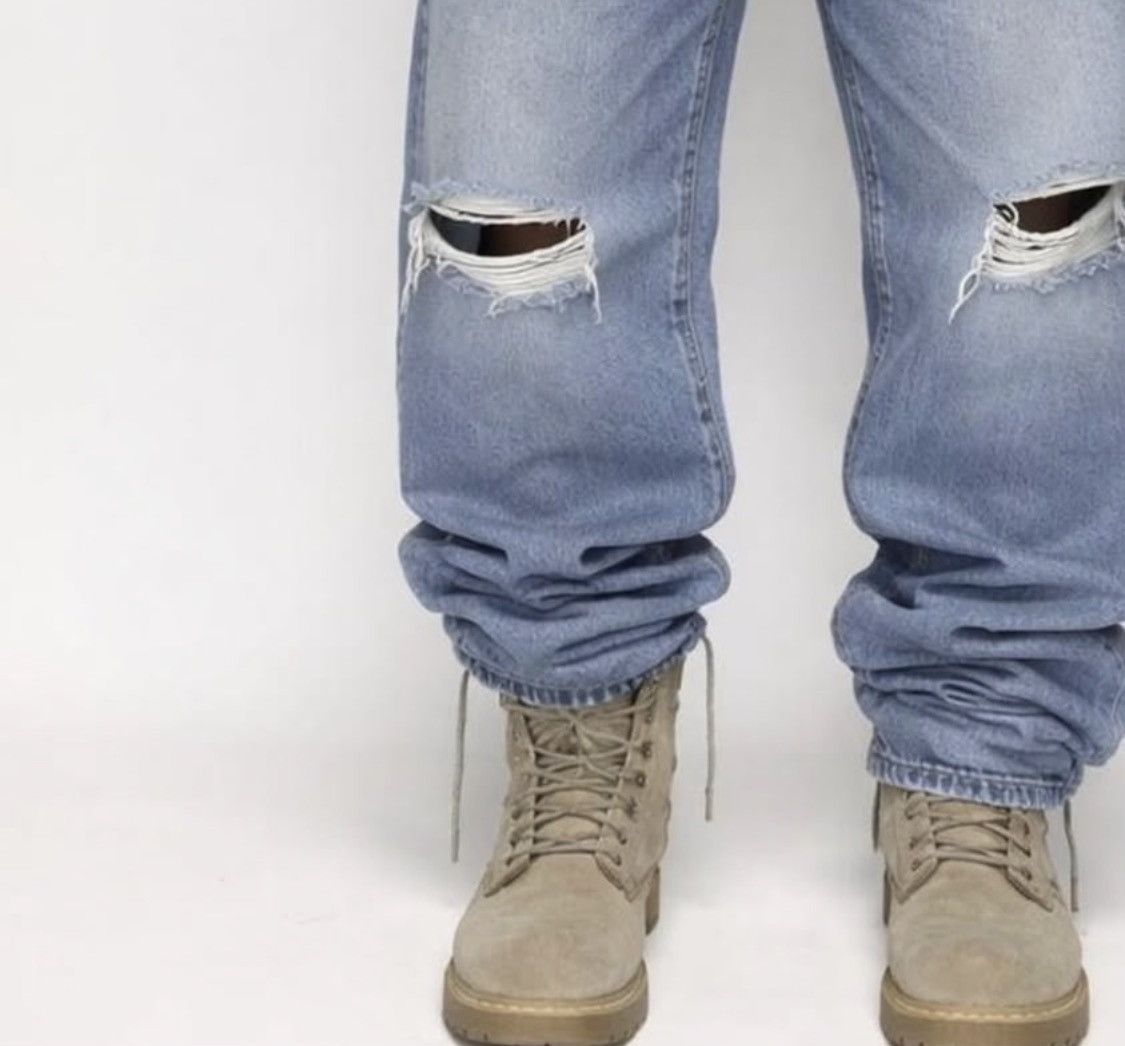 Carhartt Thrashed Carhartt Vintage Streetwear Jeans. 34x34 Size US 34 / EU 50 - 2 Thumbnail