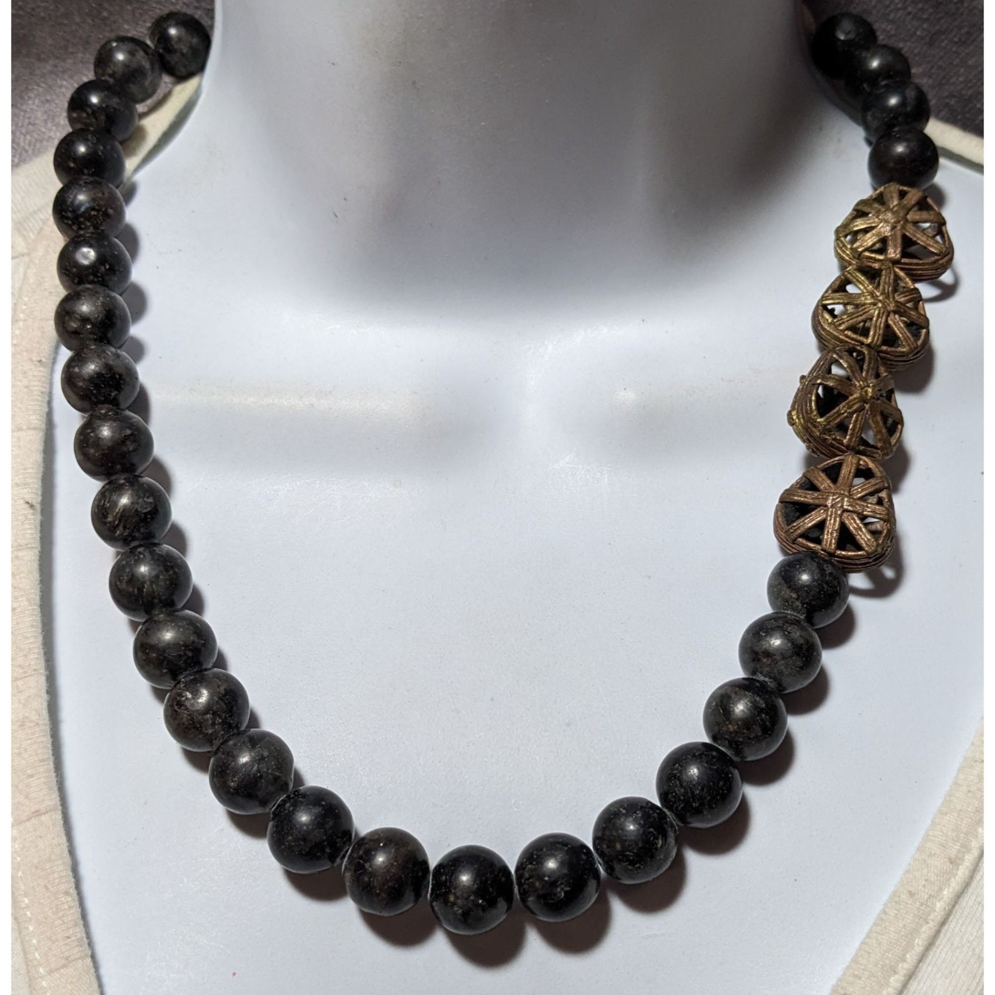 Other Vintage Carved Stone Beaded Bohemian Necklace Size ONE SIZE - 5 Thumbnail