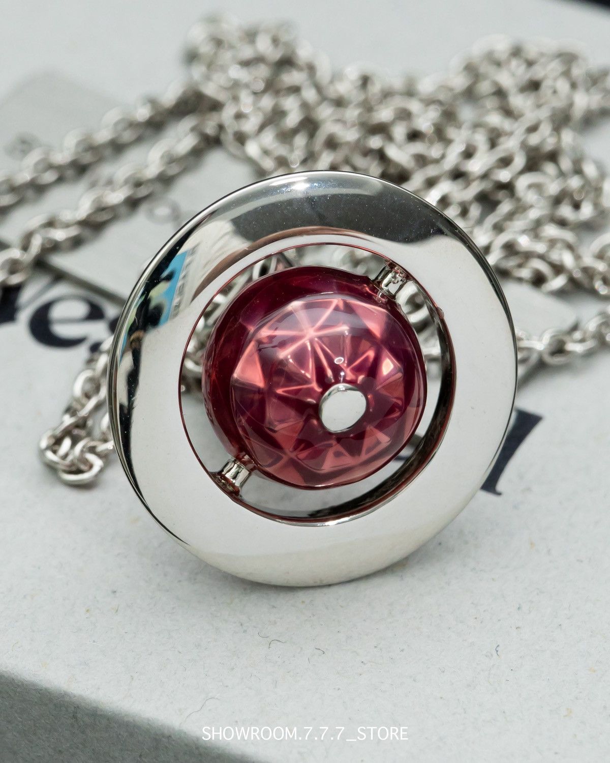 Vivienne Westwood Vivienne Westwood Mashita Orb Pendant Necklace Size ONE SIZE - 11 Thumbnail