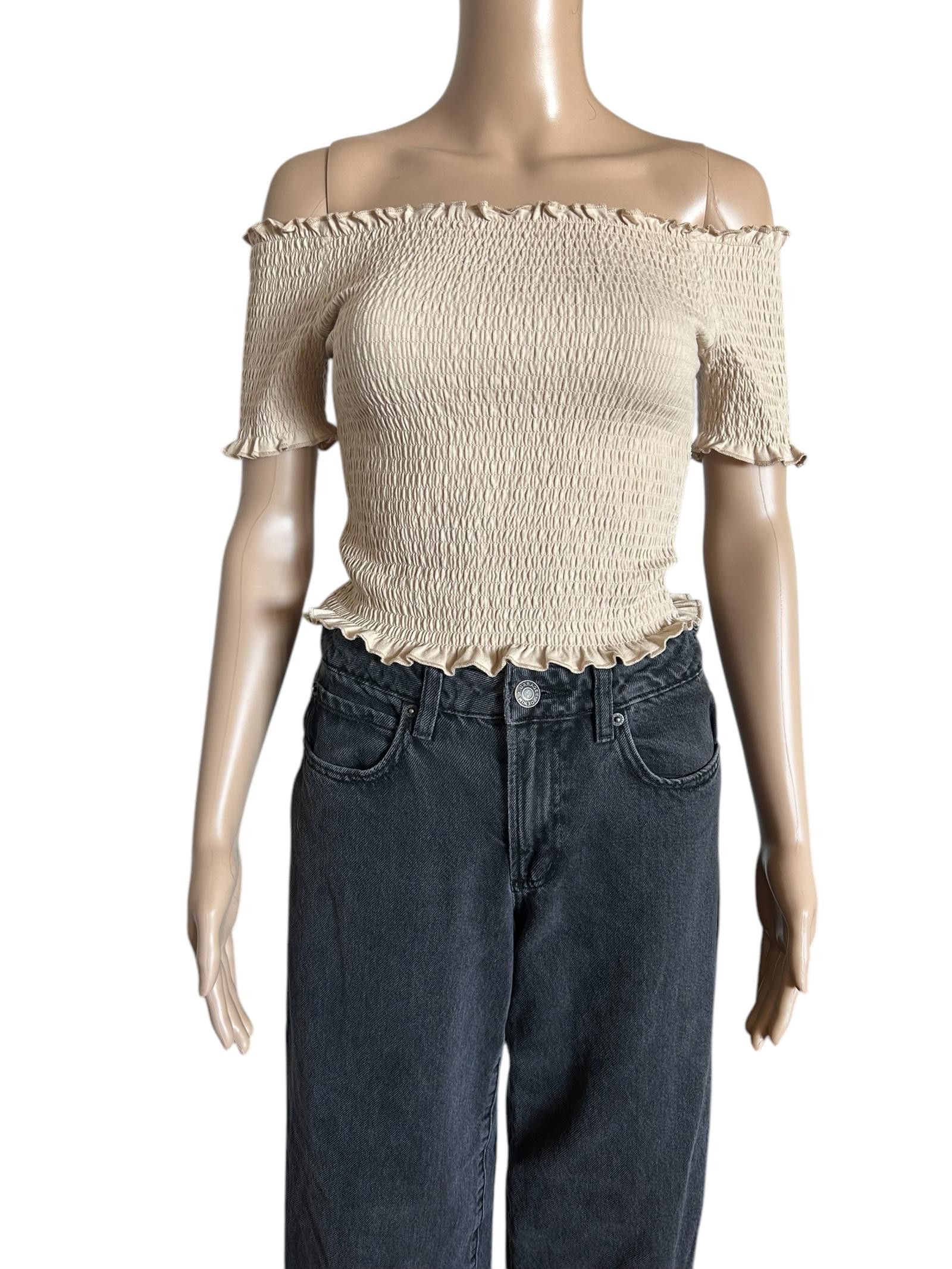 H&M H&M Off-Shoulder Ruffled Smocked Top - Size S Size S / US 4 / IT 40 - 1 Thumbnail
