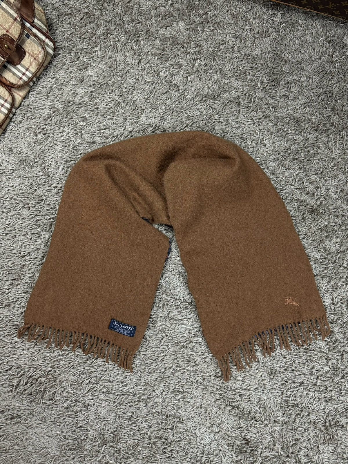 Burberry × Vintage Vintage woo /silk scarf Burberry’s 90s original luxury item Size ONE SIZE - 2 Thumbnail