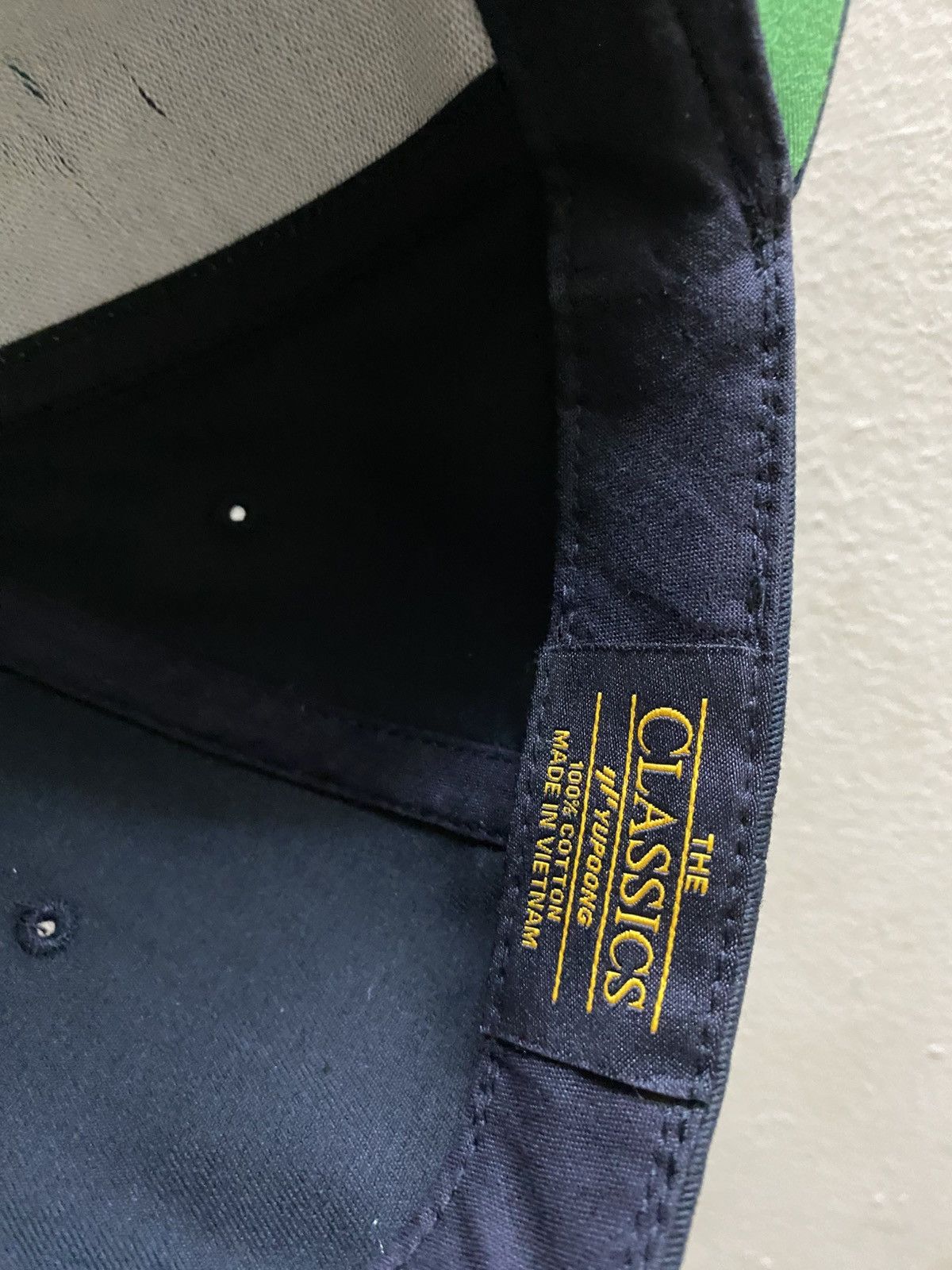 XO XO by The Weeknd Snapback Hat – Black / Rare Merch Size ONE SIZE - 5 Thumbnail