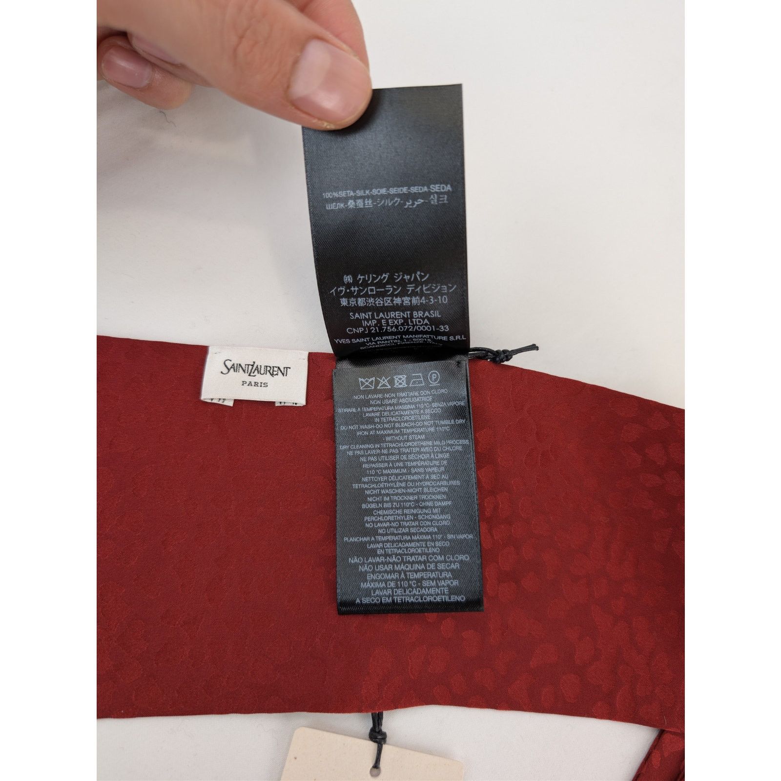 Saint Laurent Paris o1rshd1 Size: OS / Lavalliere Leopard Satin Scarf in Red Size ONE SIZE - 15 Thumbnail