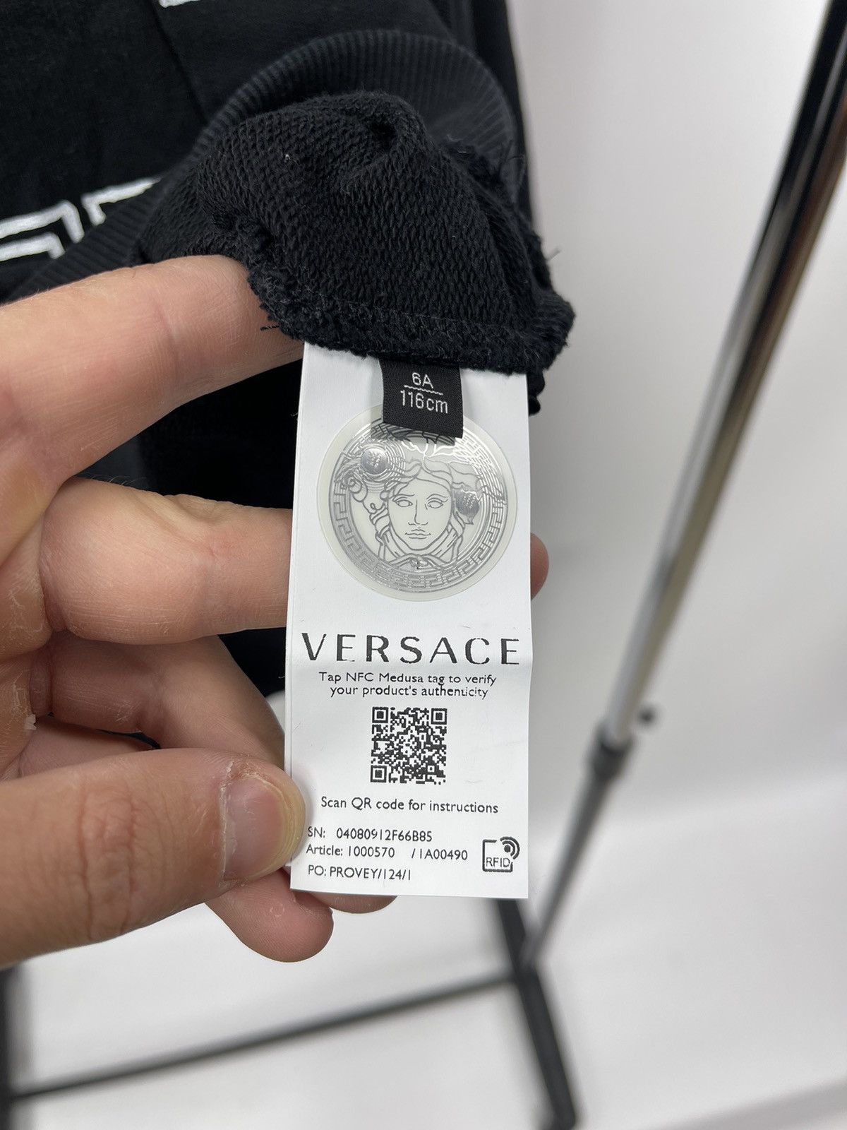 Versace Gianni Versace Hoodie Big Logo Size 6 years (116 cm) Black Size US XXS / EU 40 - 7 Thumbnail