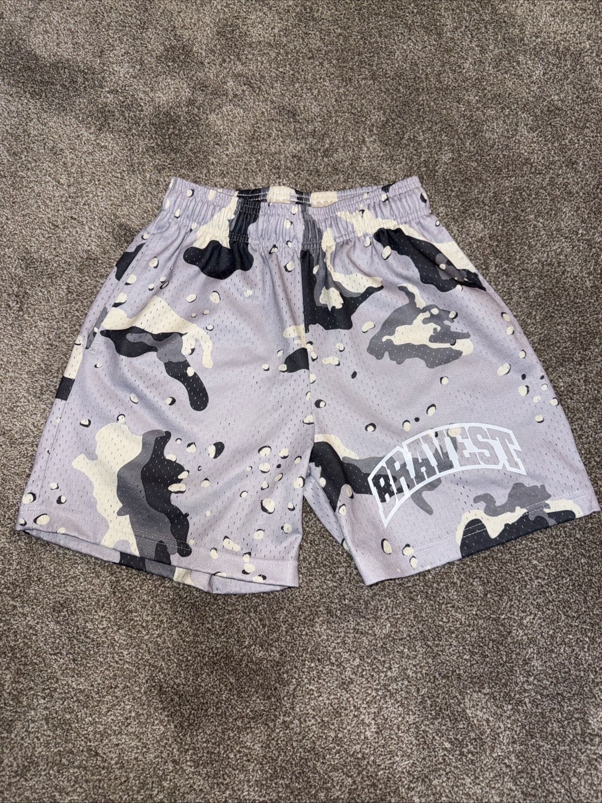 Bravest Studios Bravest Studios Grey Camo Mesh Shorts Size Small Size US 29 - 1 Thumbnail