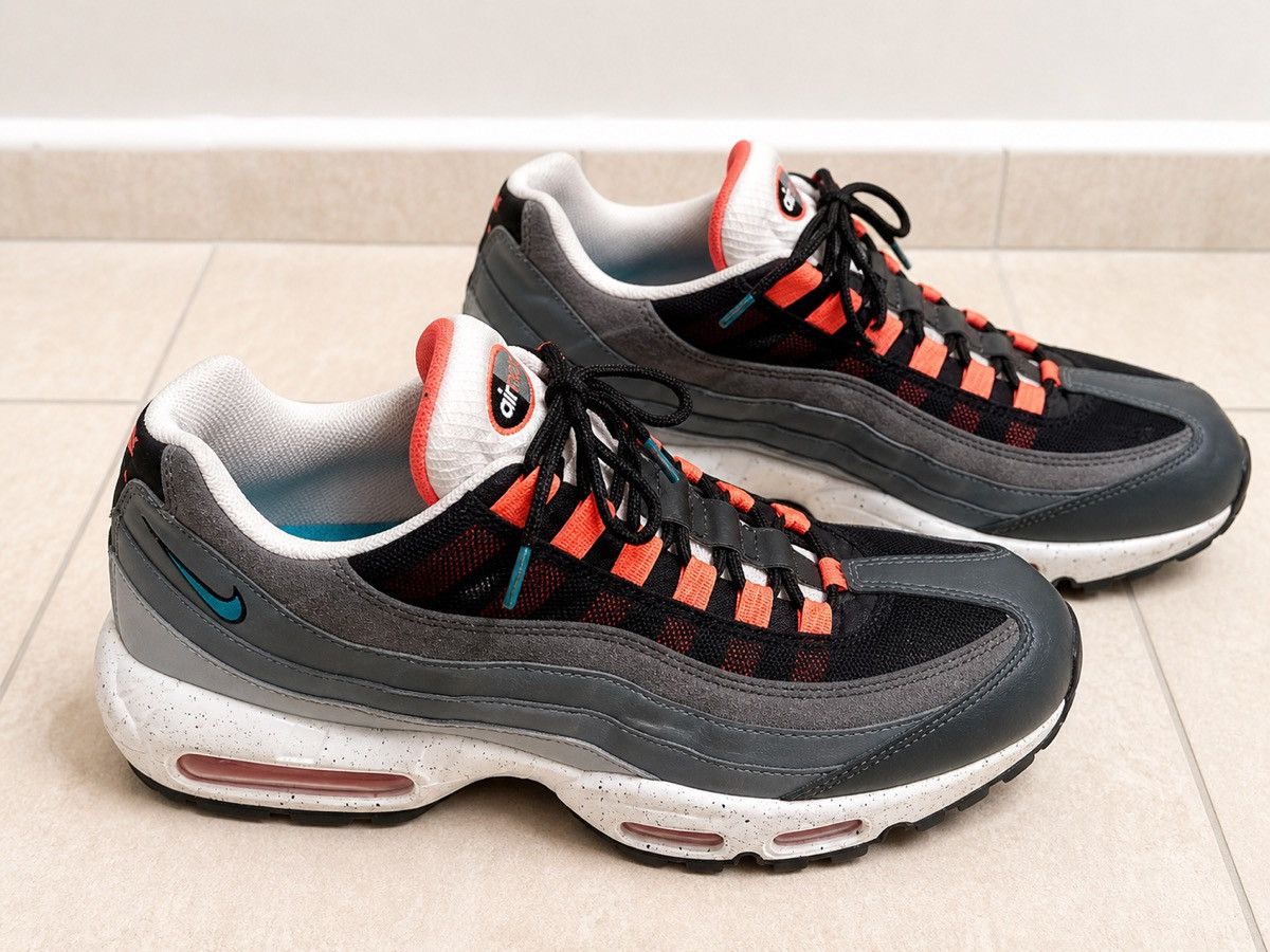 Nike Nike Air Max 95 Size US 14 / EU 47 - 2 Thumbnail