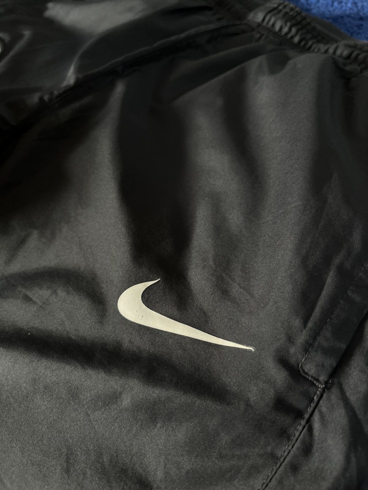 Nike 2000s Nike Manchester United Track Pants Vintage Drill Nylon Size US 34 / EU 50 - 9 Thumbnail
