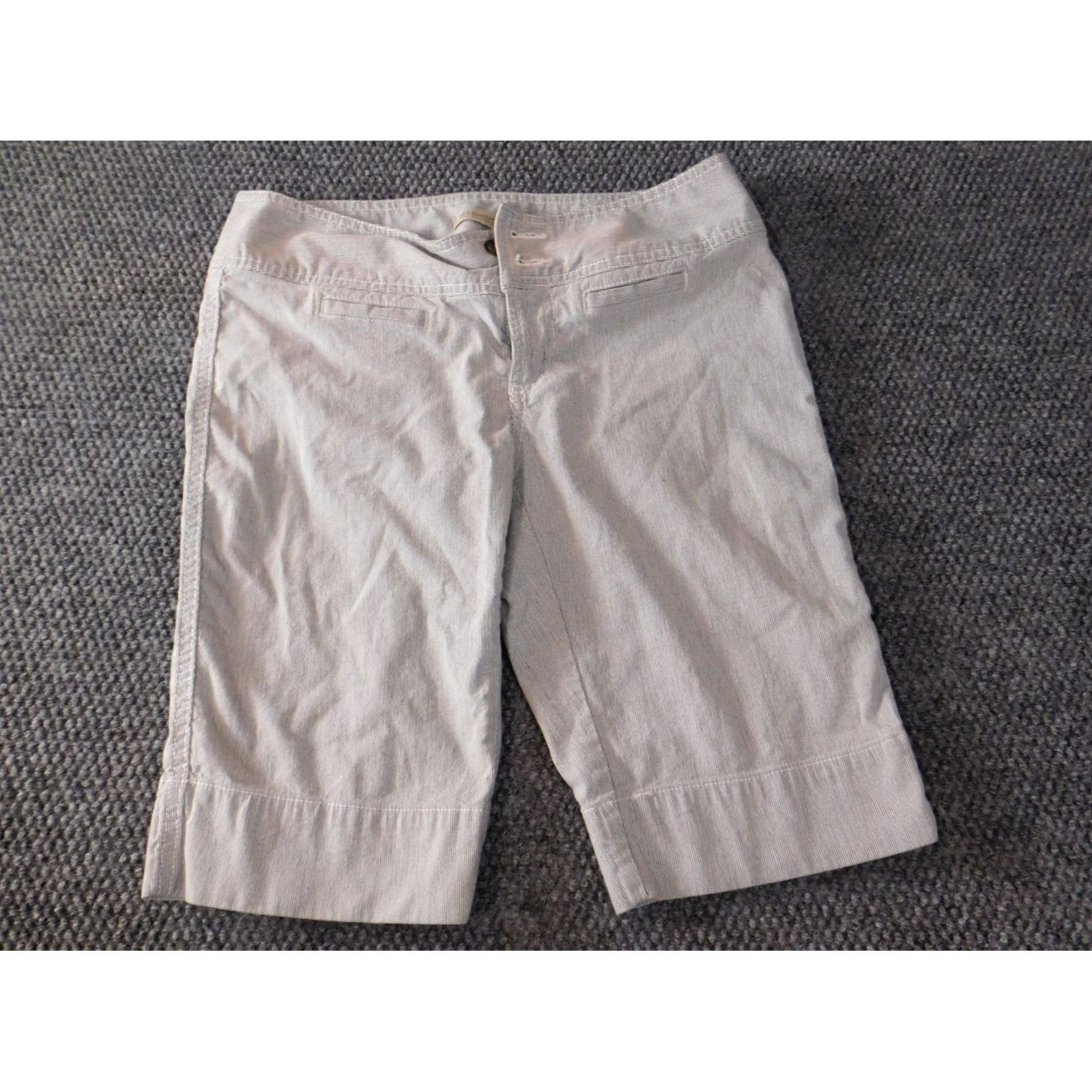 Madison Madison Womens Shorts 4 Gray Striped Classic Stretch Button Size 28" / US 6 / IT 42 - 2 Thumbnail