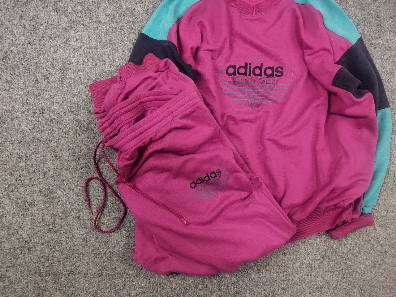 Adidas Vintage 90's Adidas Originals Tracksuit Sweatshirt Pants Size US M / EU 48-50 / 2 - 5 Thumbnail