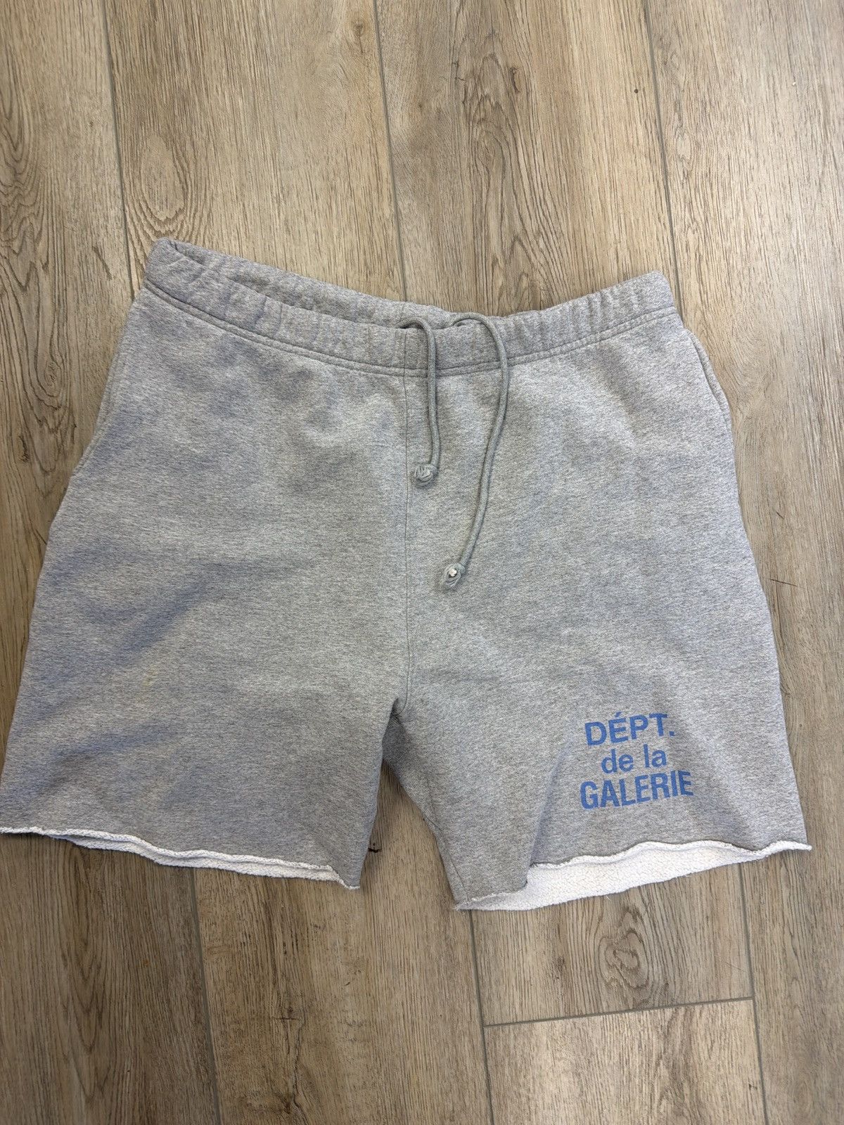 Gallery Dept. Gallery dept French logo Gray Embroidered Shorts Size US 36 / EU 52 - 1 Thumbnail