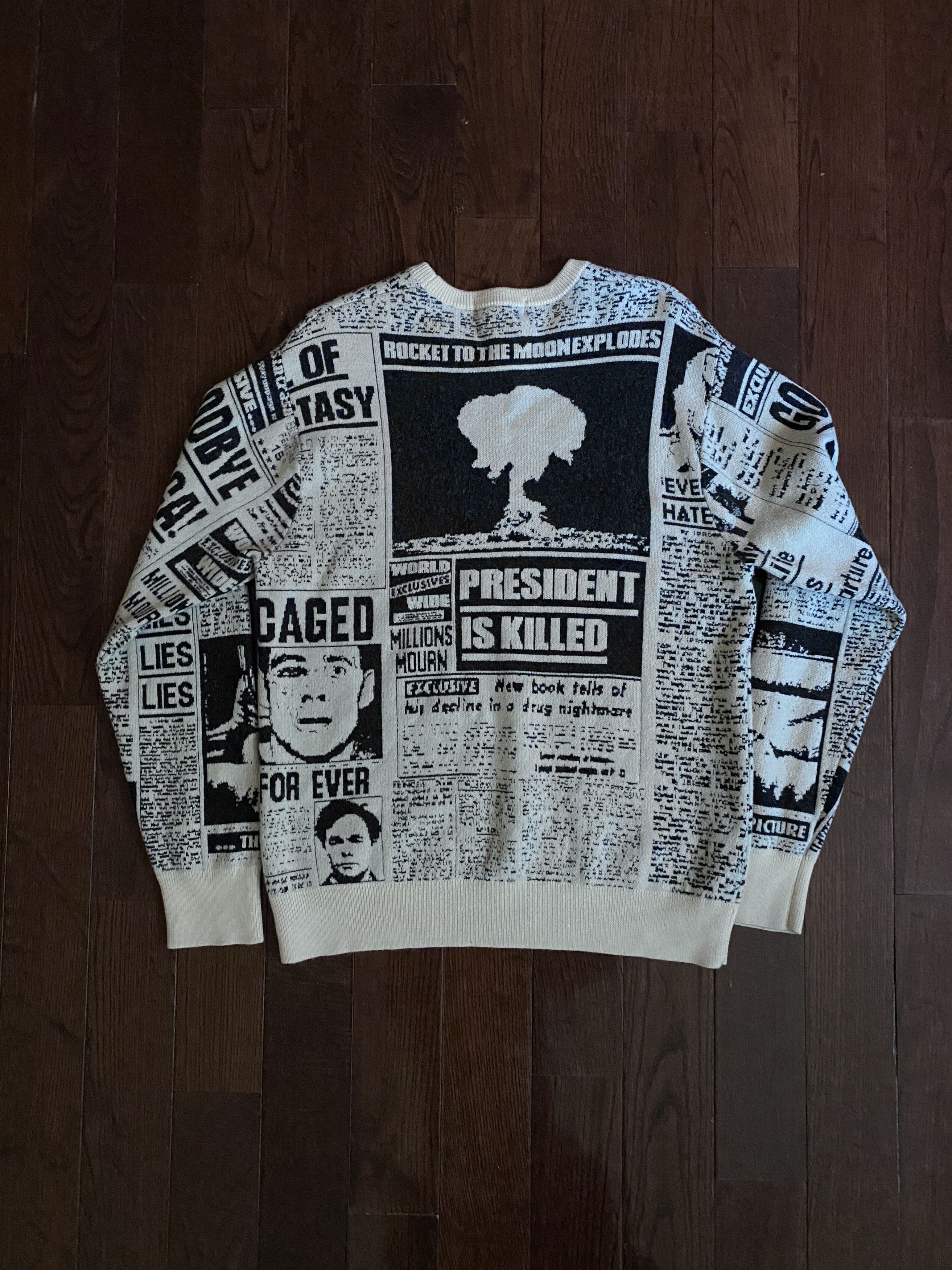 Supreme Newsprint Sweater FW18 Size US M / EU 48-50 / 2 - 2 Thumbnail