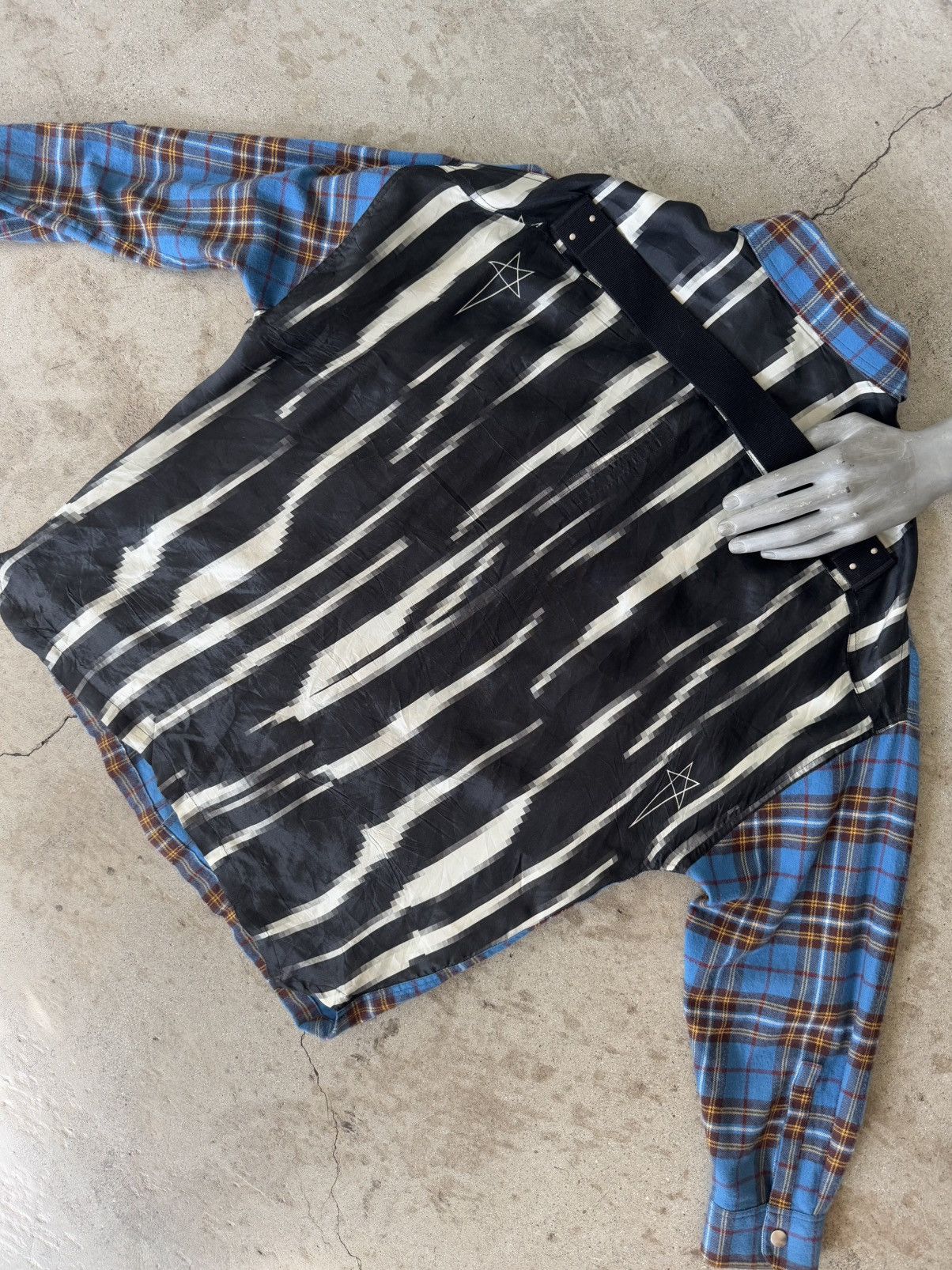 Rick Owens ARCHIVE RICK OWENS FW21 GETHSEMANE PLAID JUMBO TOMMY FLANNEL Size US XL / EU 56 / 4 - 5 Thumbnail