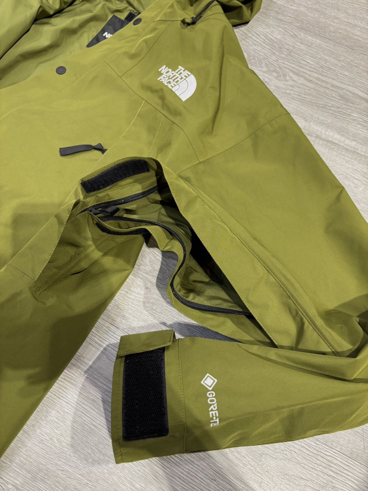 The North Face THE NORTH FACE MOUNTAIN GORE-TEX 2024 Size US L / EU 52-54 / 3 - 9 Thumbnail