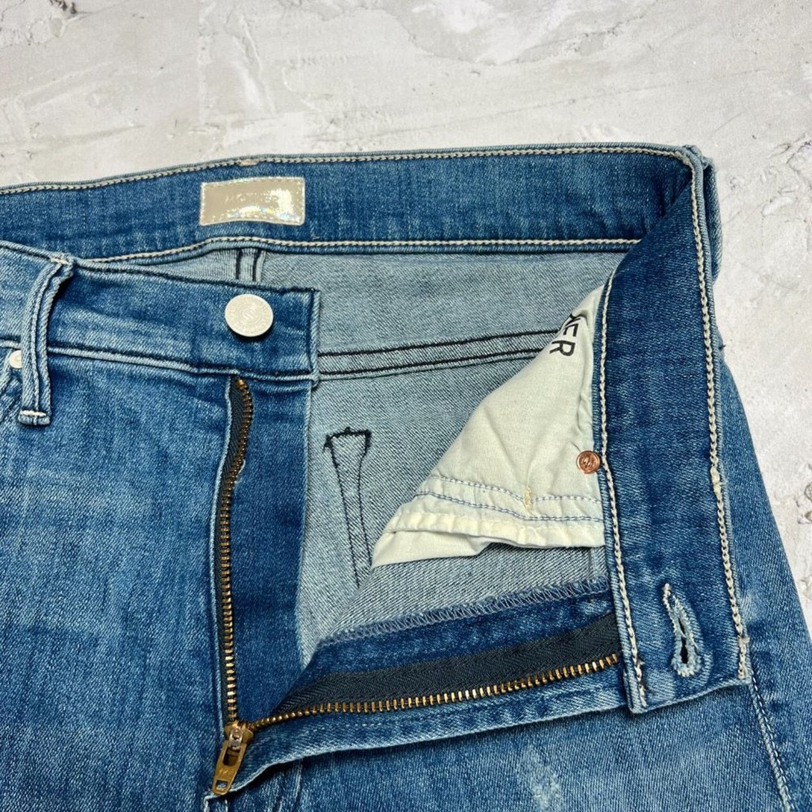MOTHER MOTHER Insider Crop Step Fray Jeans 26 Naughty Distressed Size 26" / US 2 / IT 38 - 7 Thumbnail
