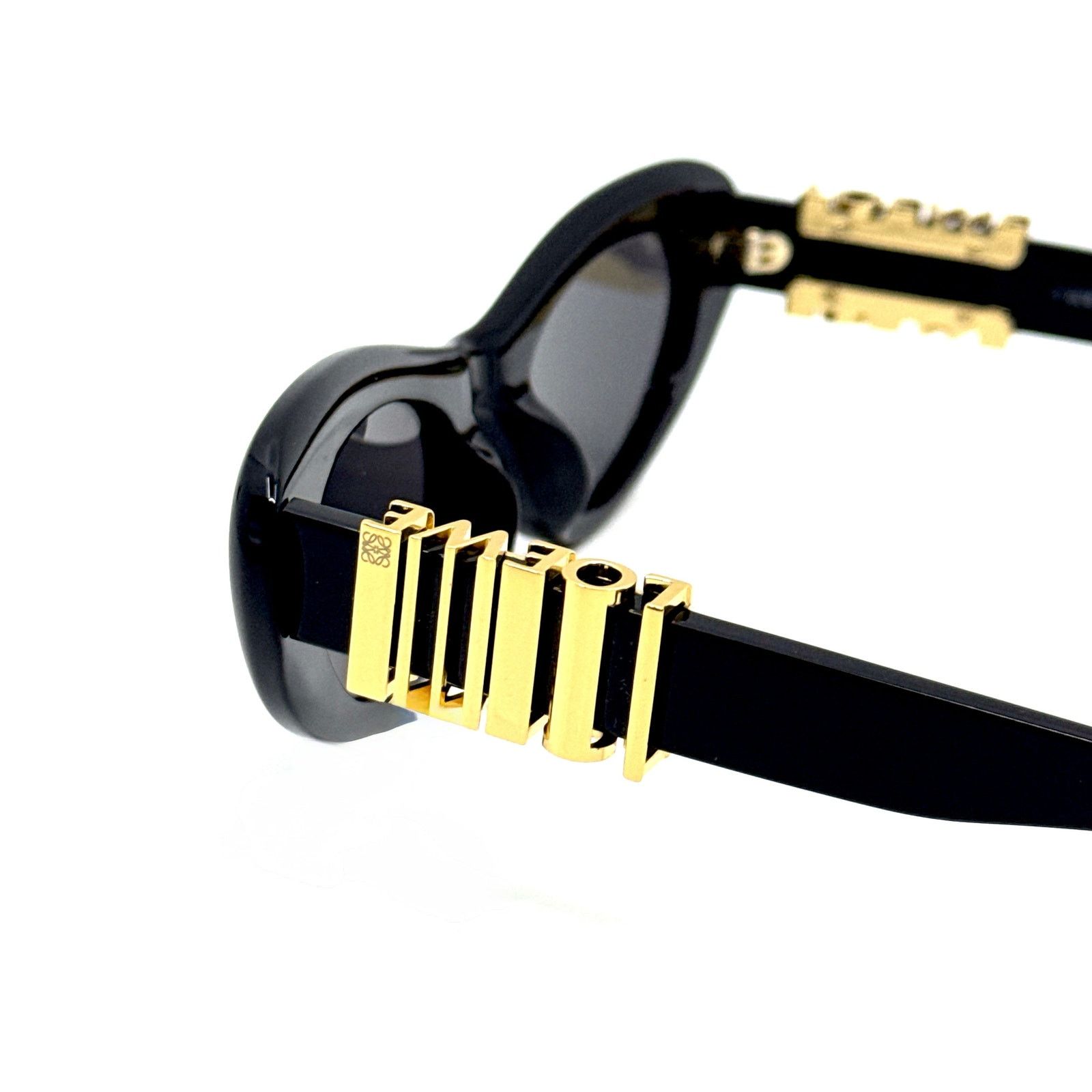 Loewe New, LOEWE Sunglasses LW40156U 01A Authentic Size ONE SIZE - 7 Thumbnail