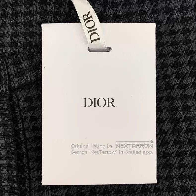 Dior Dior Colour-blocked check bee-embroidered round-neck knitt Size XS / US 0-2 / IT 36-38 - 8 Thumbnail