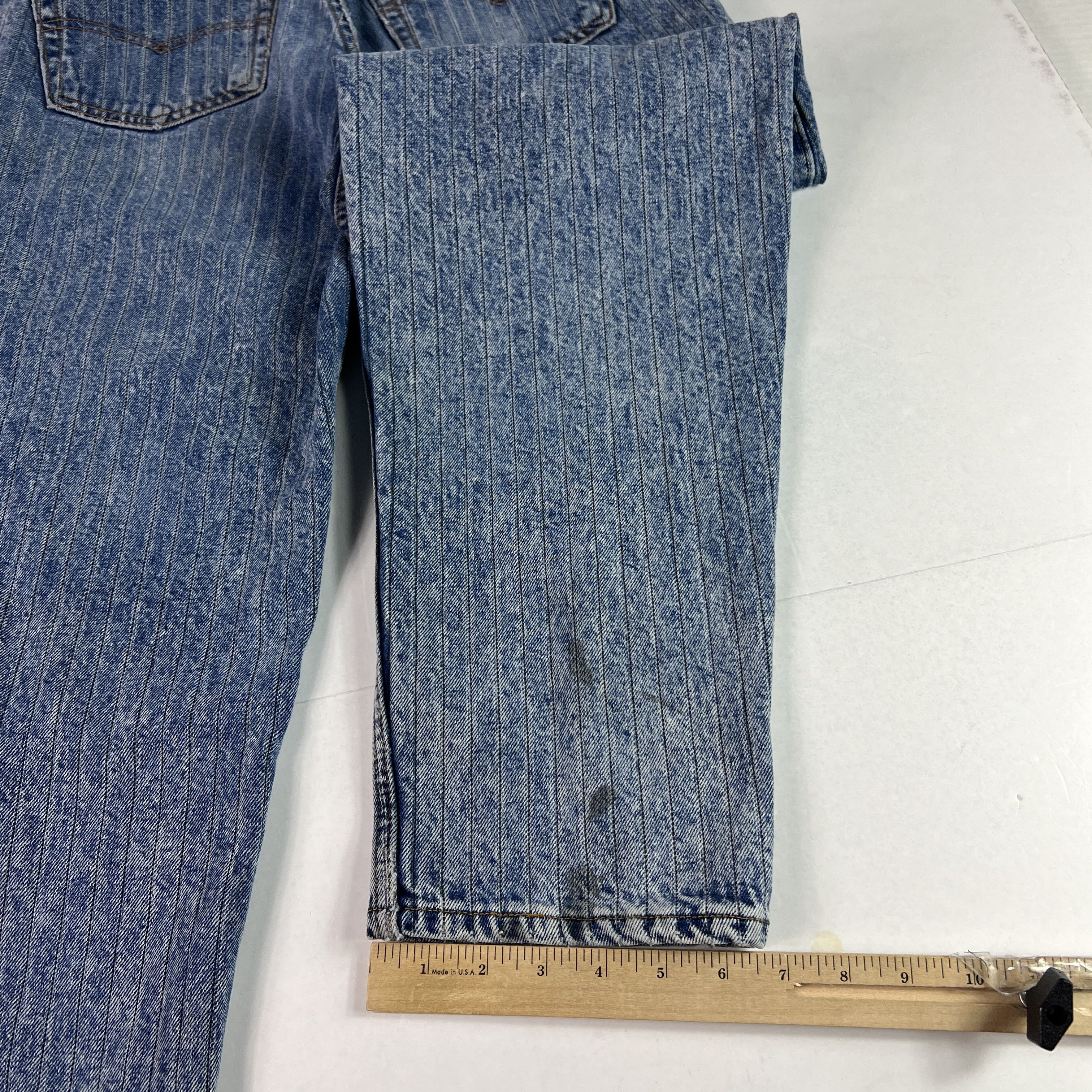 Levi's VTG 80s Levi's Jeans 550 Relaxed Blue Pinstripe Faded Denim Size US 32 / EU 48 - 18 Thumbnail