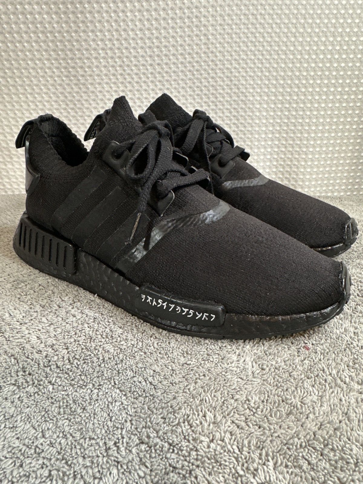 Adidas Adidas NMD R1 Japan Triple Black “Rare” Size US 7 / EU 40 - 1 Thumbnail