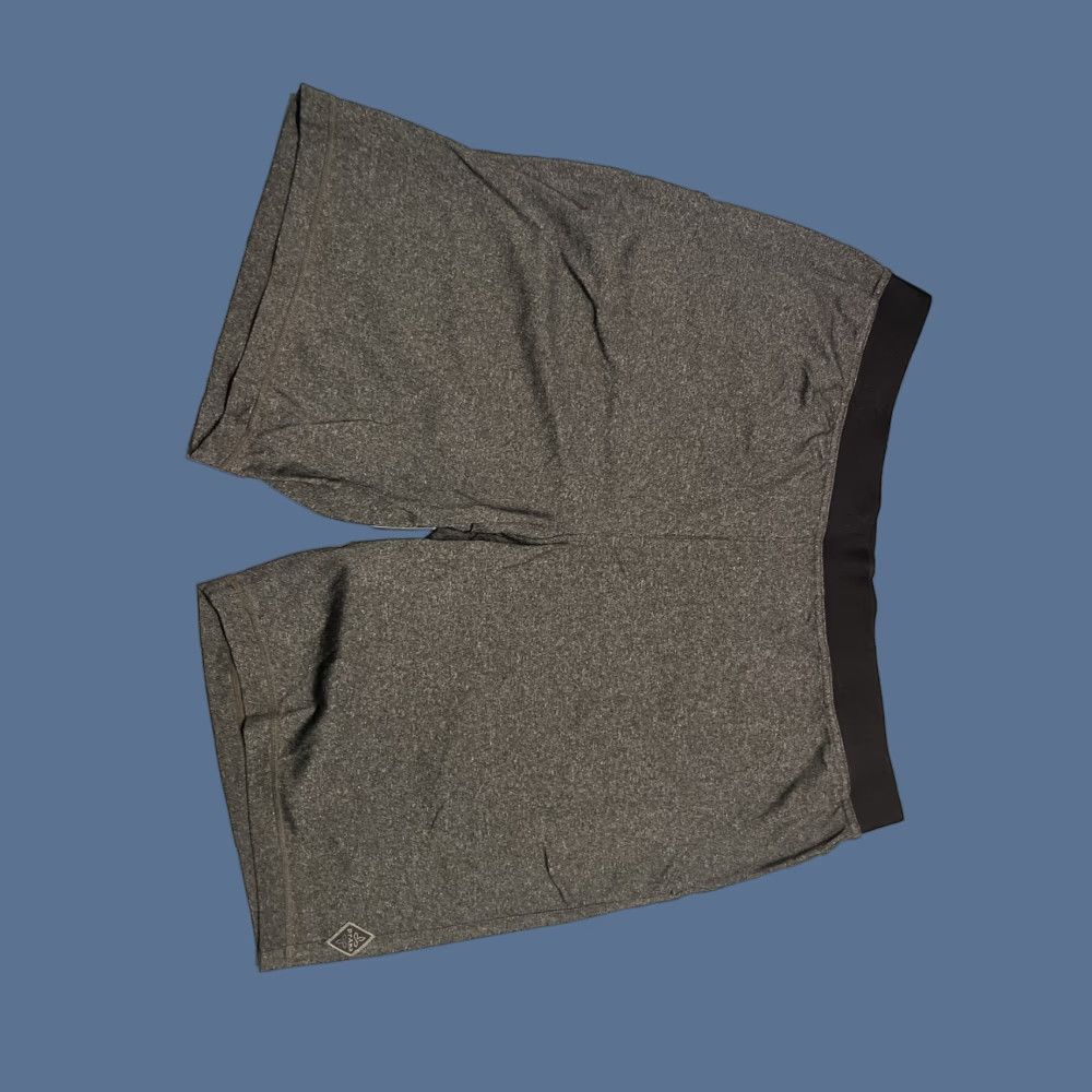 Prana Prana Mens Gray Regular Fit Athletic Shorts L Activewear All Season Sports Comfort Size US 33 - 1 Thumbnail