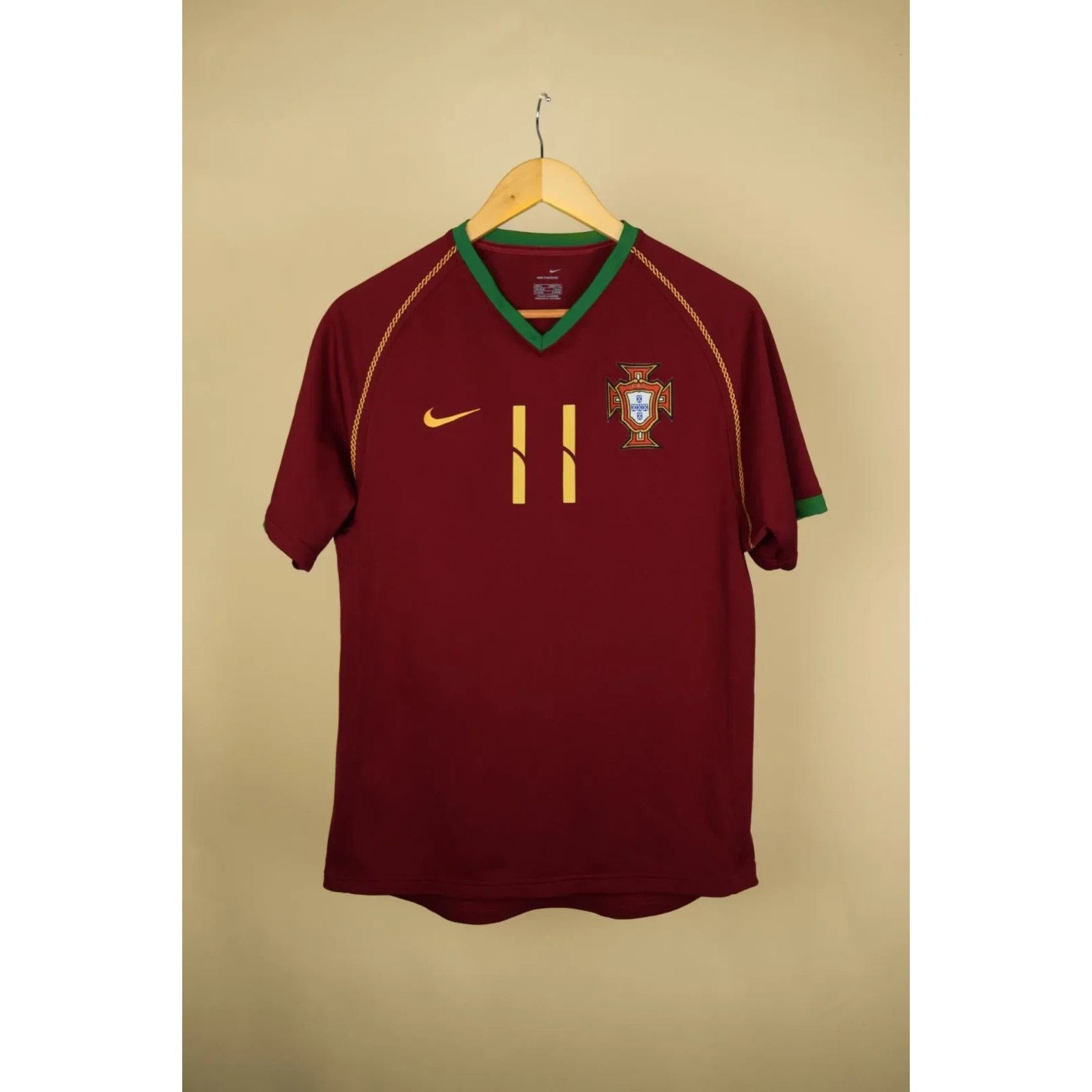 AUTHENTIC 2006 PORTUGAL Home SIMAO #11 –Soccer Jersey Size S