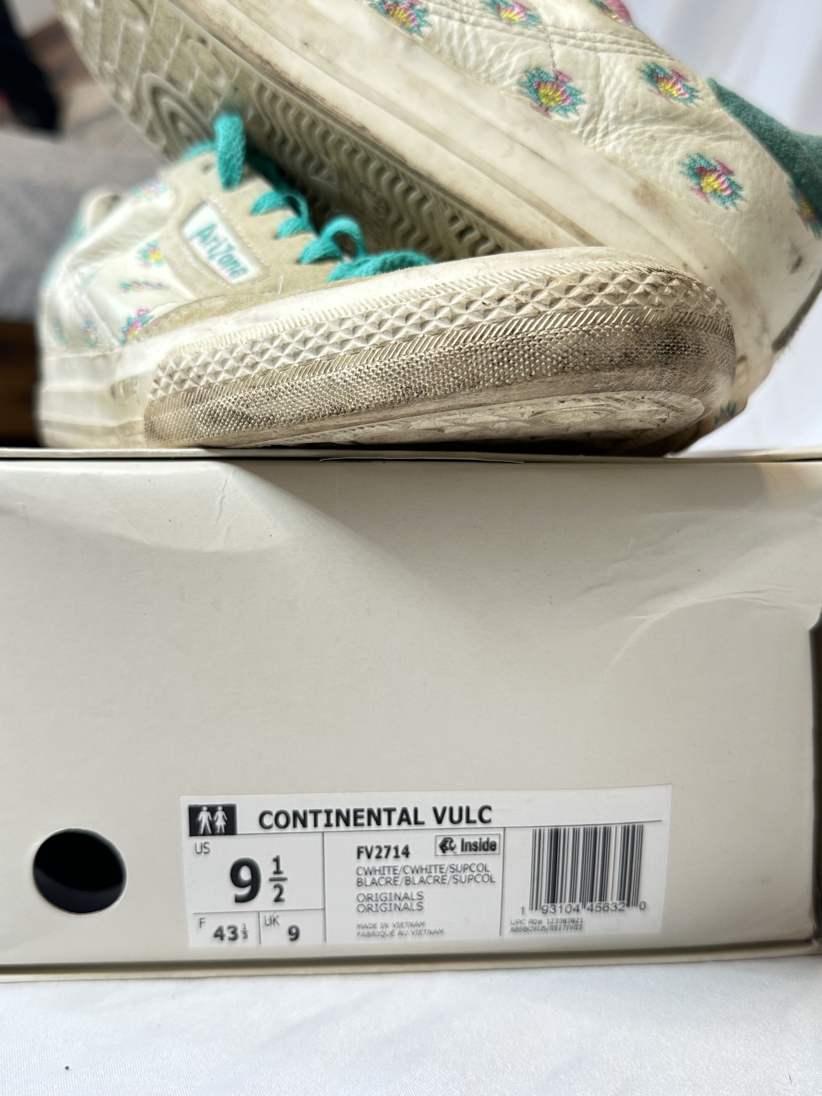 Adidas Arizona Continental Vulc Size US 9.5 / EU 42-43 - 2 Thumbnail
