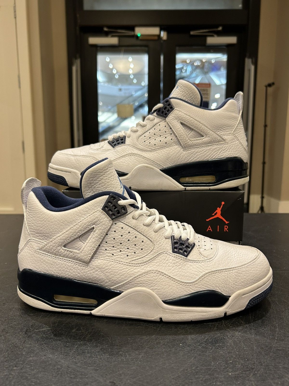 Jordan Brand Jordan 4 Retro ‘Columbia’ Size US 12 / EU 45 - 1 Thumbnail