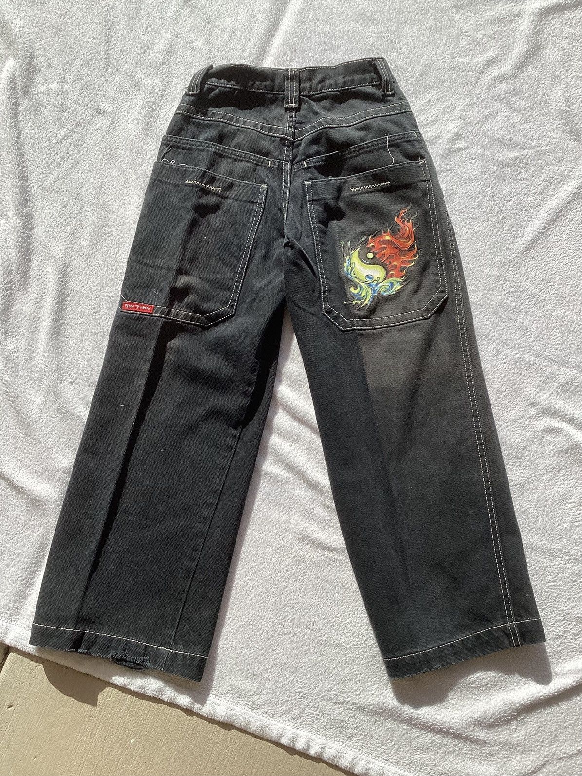 JNCO Vtg Jnco jeans Ying Yang sz 10 kids baggy black denim pants Size US 26 / EU 42 - 1 Thumbnail