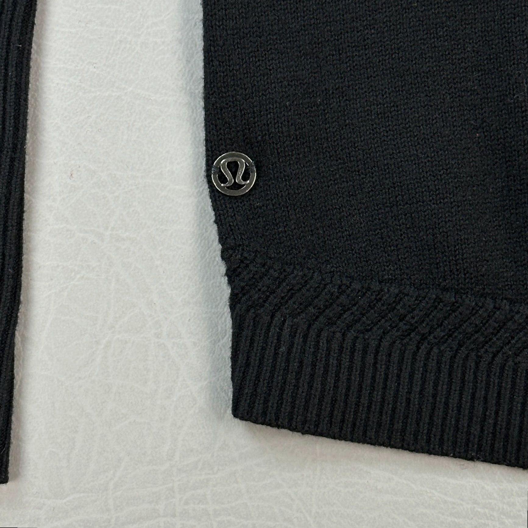 Lululemon Lululemon Sweater Women's 2 Black Unity Back Drop Cashmere Blend Pullover Knit Crew Neck Raglan Sleeve Casual Regular All Seasons Size XS / US 0-2 / IT 36-38 - 7 Thumbnail