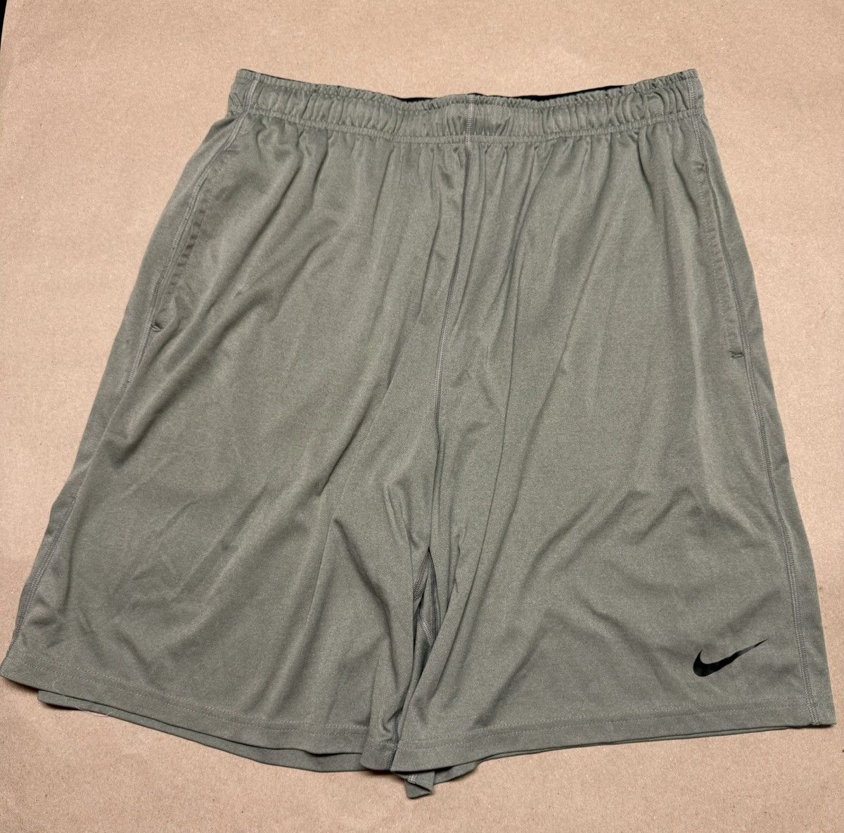 Nike Nike DriFit Basketball Shorts Green size XL Rare! Size US 38 / EU 54 - 1 Thumbnail