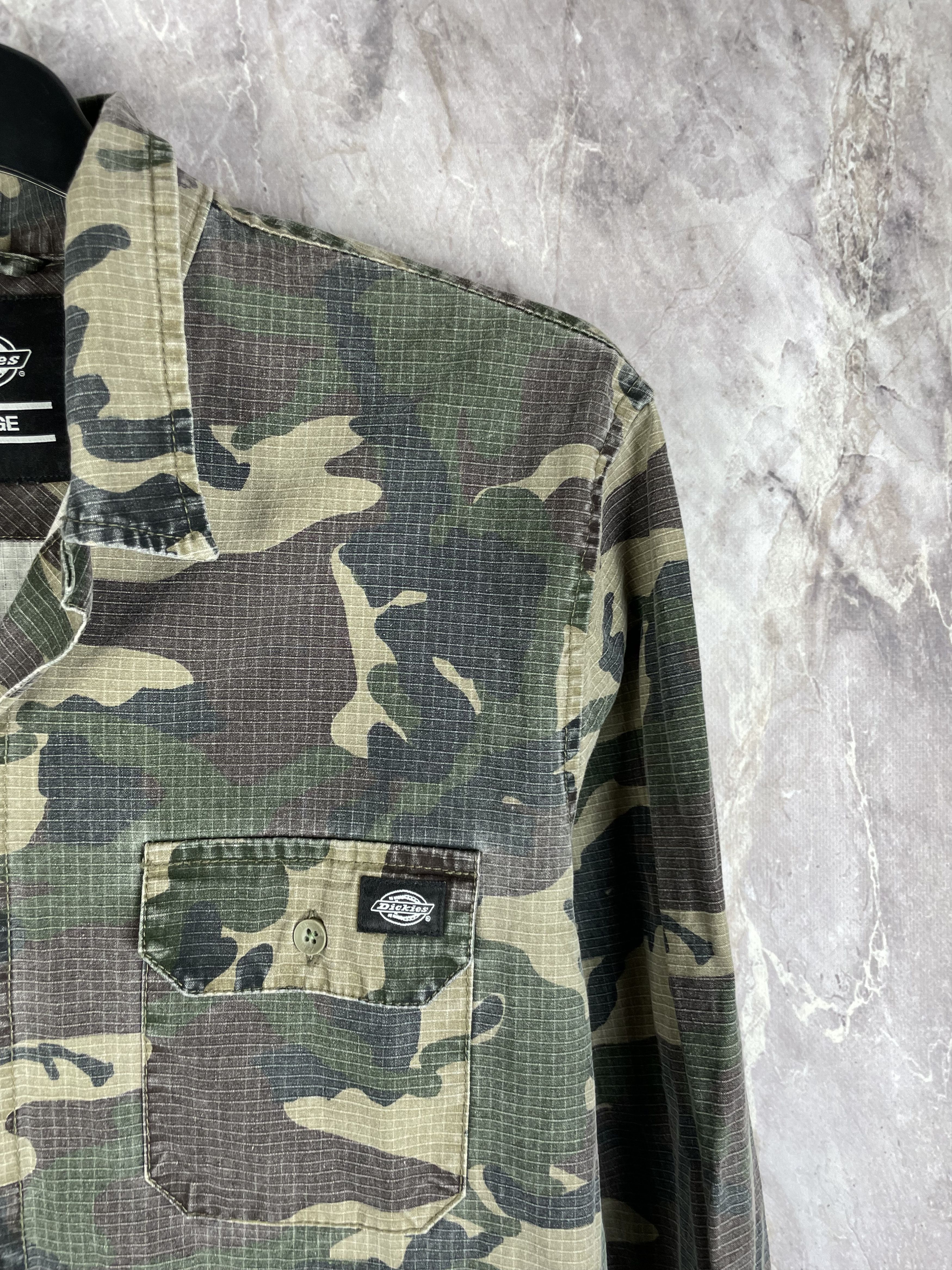 Dickies Vintage Dickies Camo Shirt Overshirt Workwear Size US L / EU 52-54 / 3 - 4 Thumbnail