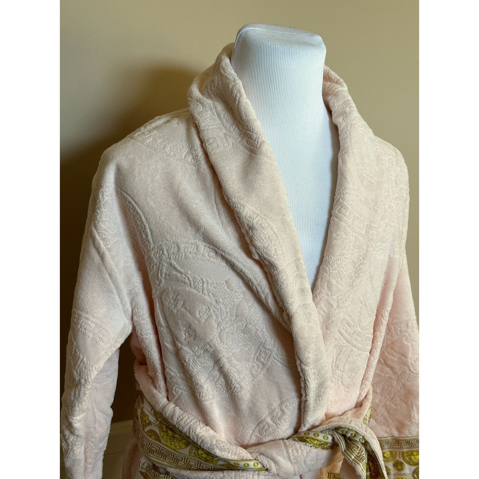 Versace Versace Medusa Cotton Terry Bath Robe Rose Medium ZACJ00008 Size ONE SIZE - 8 Thumbnail