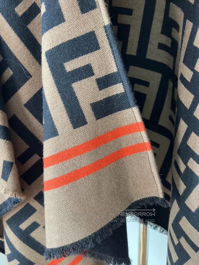 Fendi Fendi size 140*140 cm FF floral cashmere cape cloak, 140*14 Size ONE SIZE - 6 Thumbnail