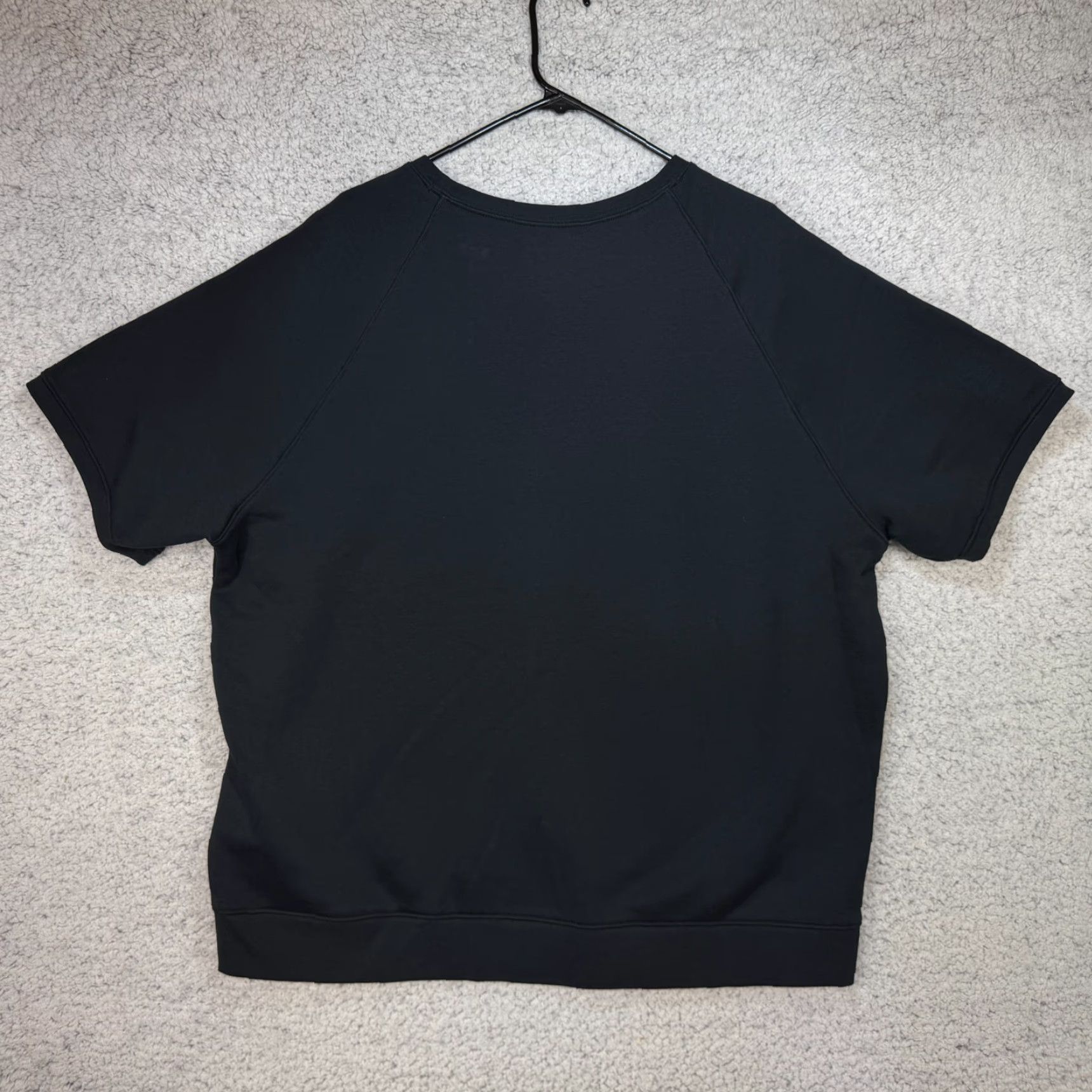 Under Armour VINTAGE Under Armour Project Rock Eagle Black Heavyweight Short Sleeve Sweatshirt 2XL Size US XXL / EU 58 / 5 - 5 Thumbnail