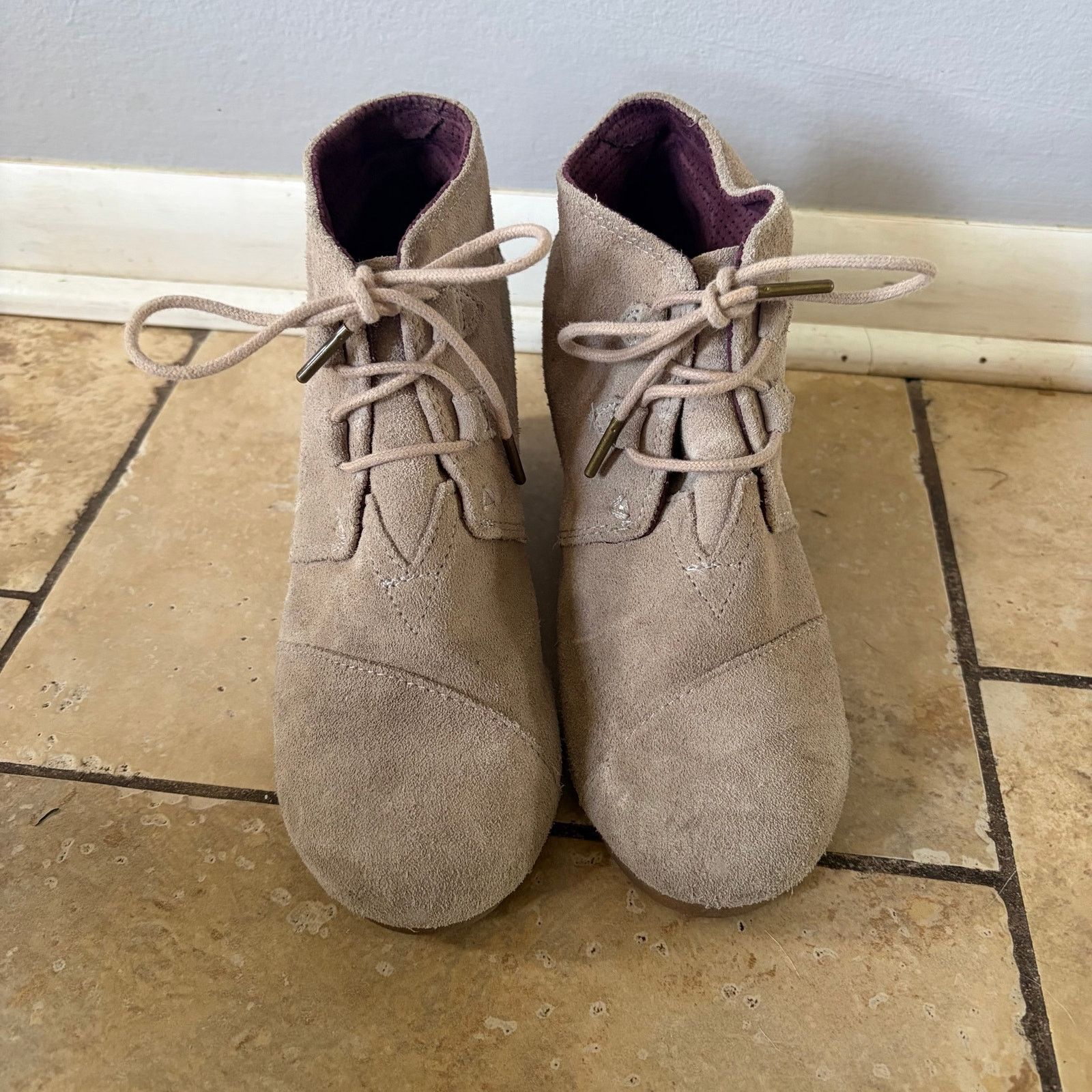 Toms Tom's Women's Kala Wedge Taupe Suede Bootie Lace Up - Size 9 Size US 9 / IT 39 - 2 Thumbnail
